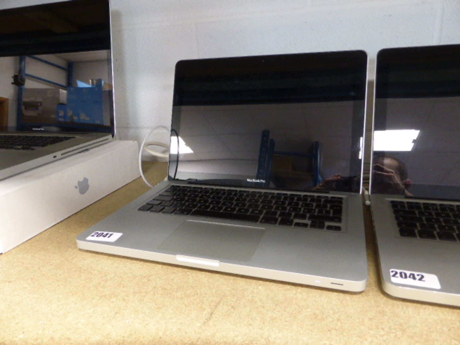 Apple Macbook Pro 13'' Intel Core Duo Processor, 8gb RAM, 750gb HDD, running Mac OS El Capitan