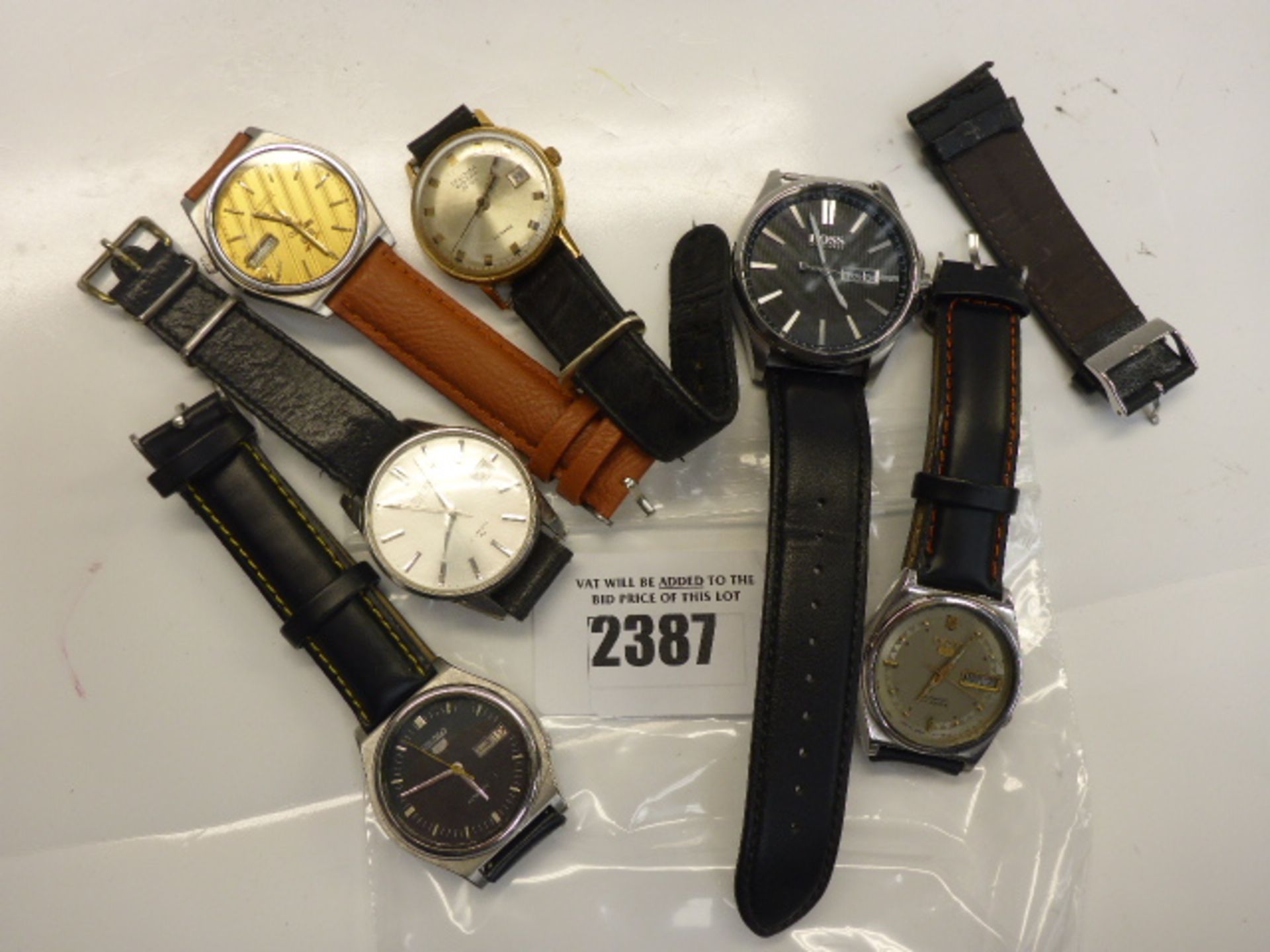 Three gents Vintage Watches together with another automatic gents Seiko watch, alo including 2 other