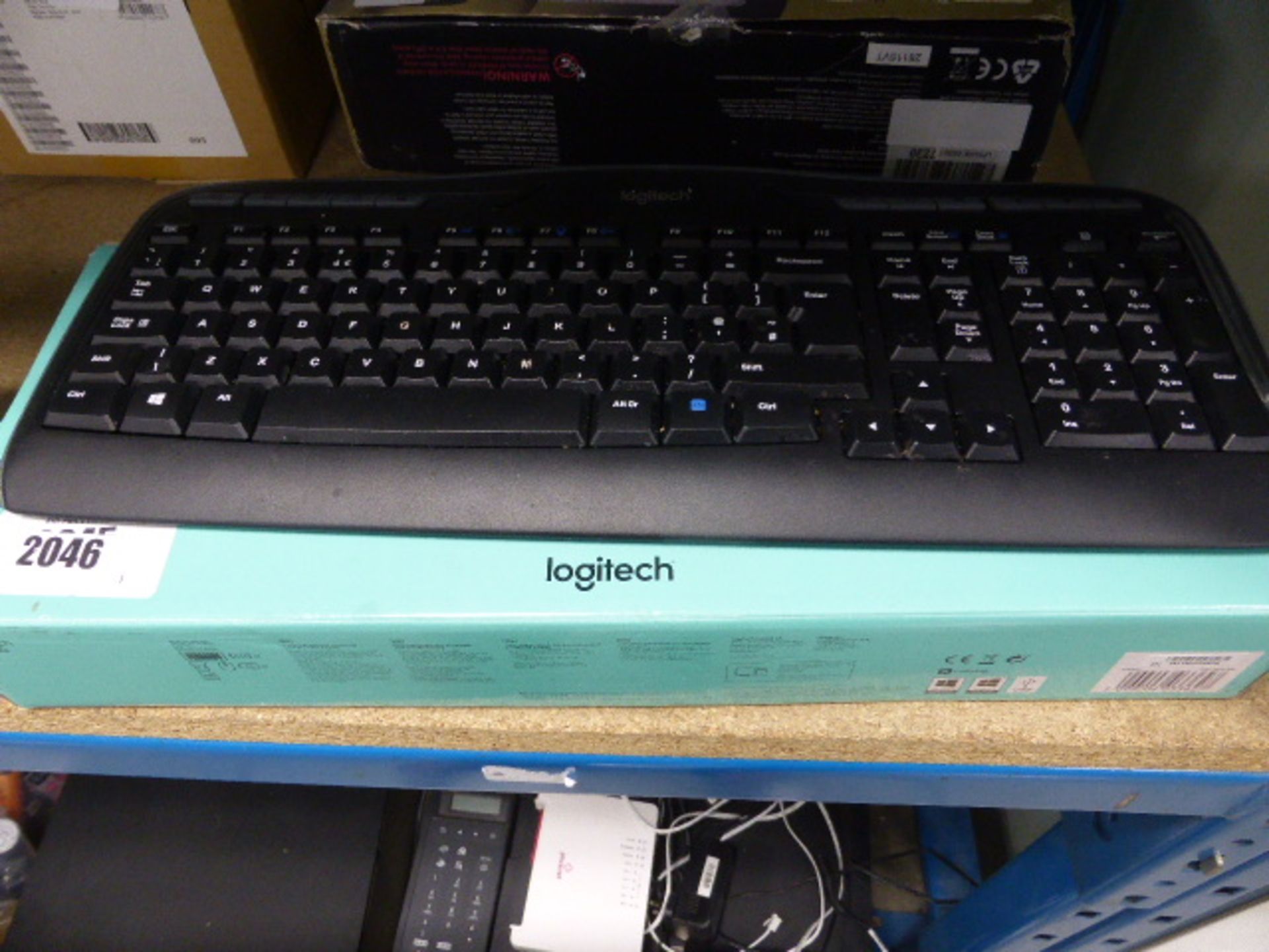 2045 Logitech wireless combo keyboard set with spare keyboard