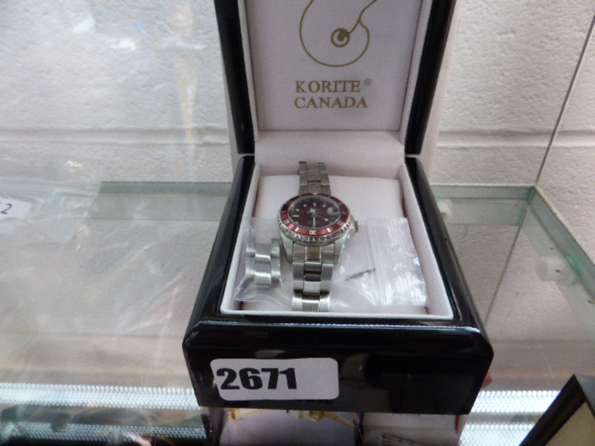 Amelite of Canada gents wristwatch with box