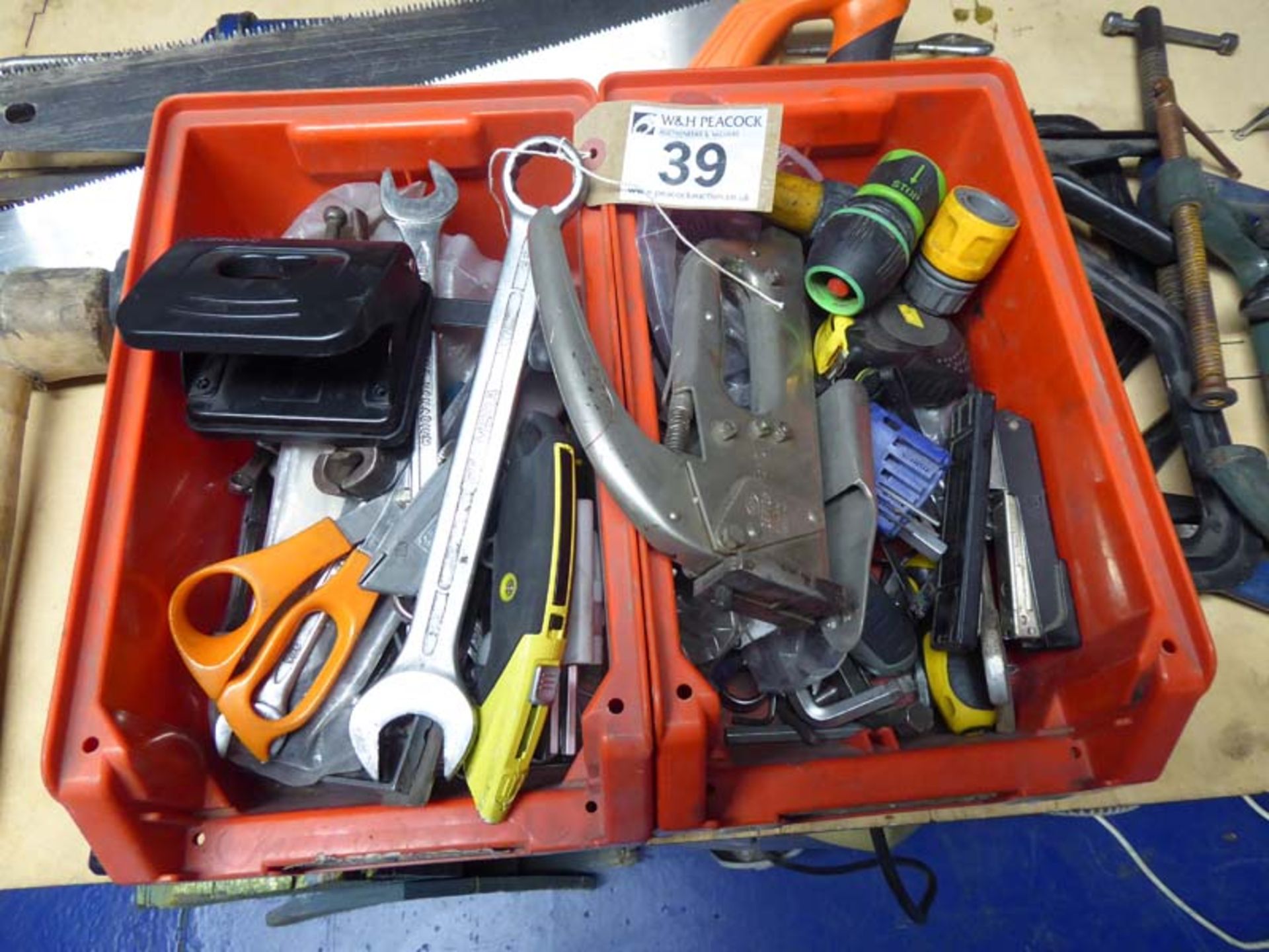 Range of hand held tools, G clamps, nuts, bolts, fixings etc - Image 3 of 6