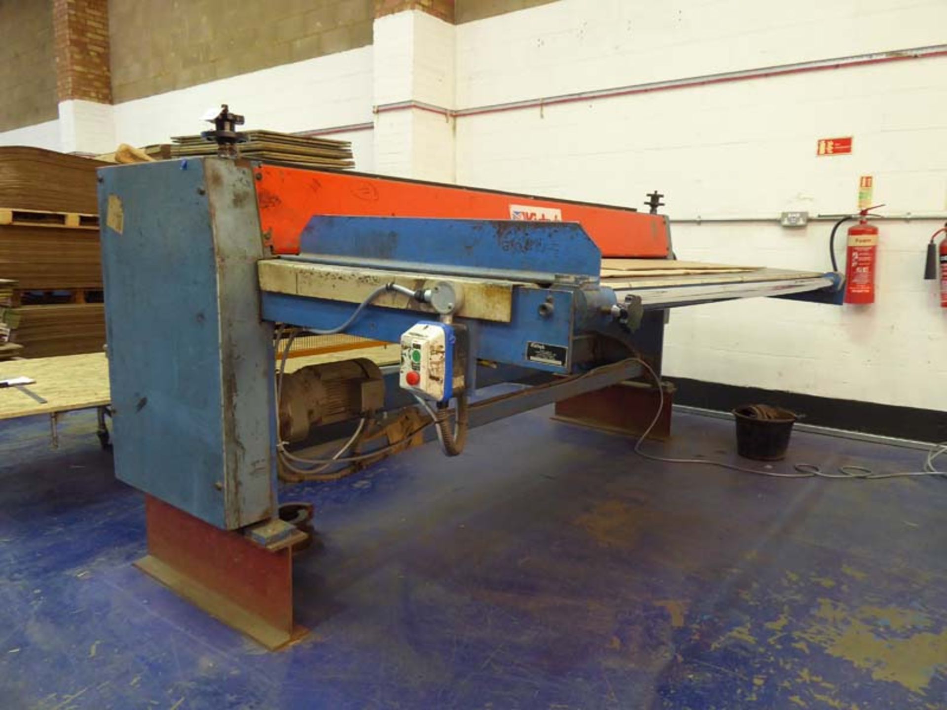 Kirby's 2.6 metre rotary scoring and cutting machine Machine Number: PSC135