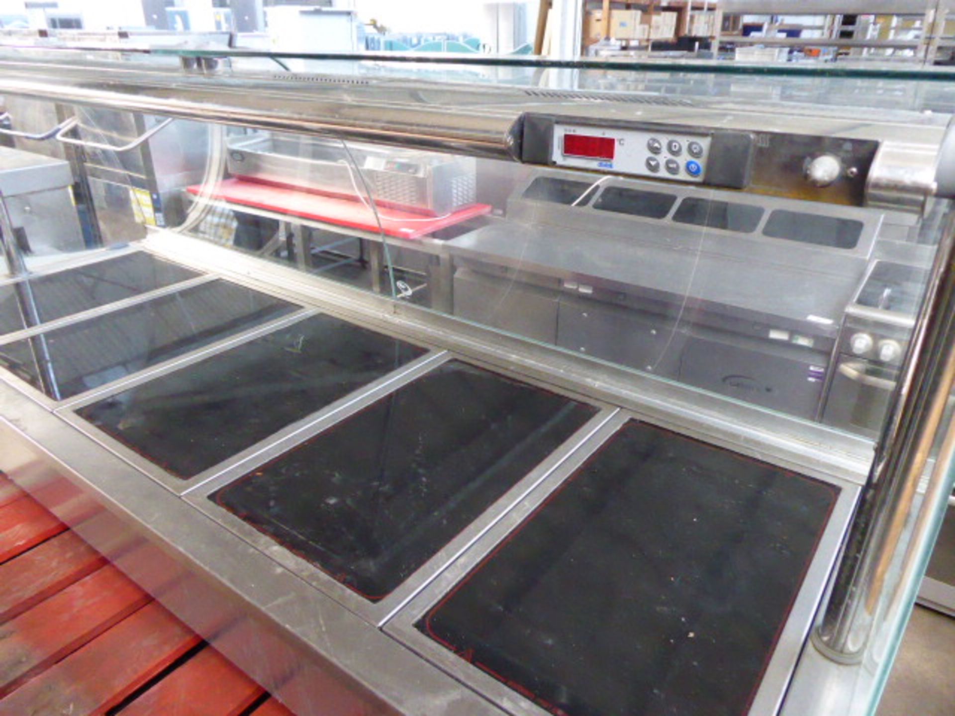 190cm electric ceramic top carvery display unit - Image 2 of 2