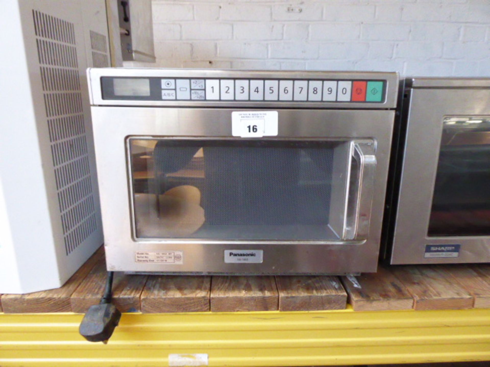 44cm Panasonic NE-1853 commercial microwave oven (failed test)