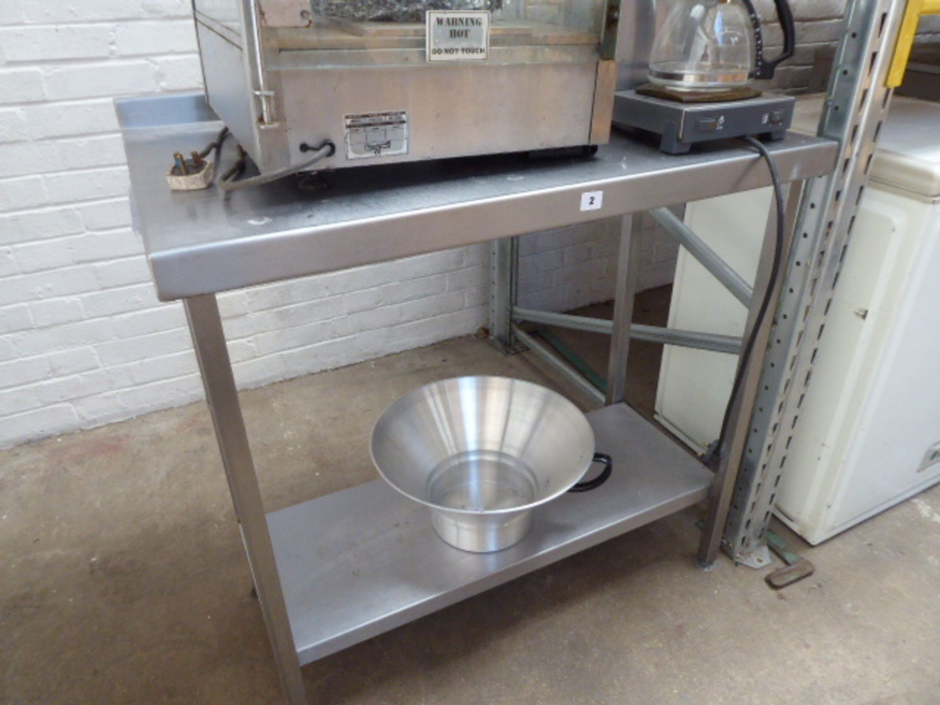 95cm stainless steel preparation table with shelf under and cut out to rear corner