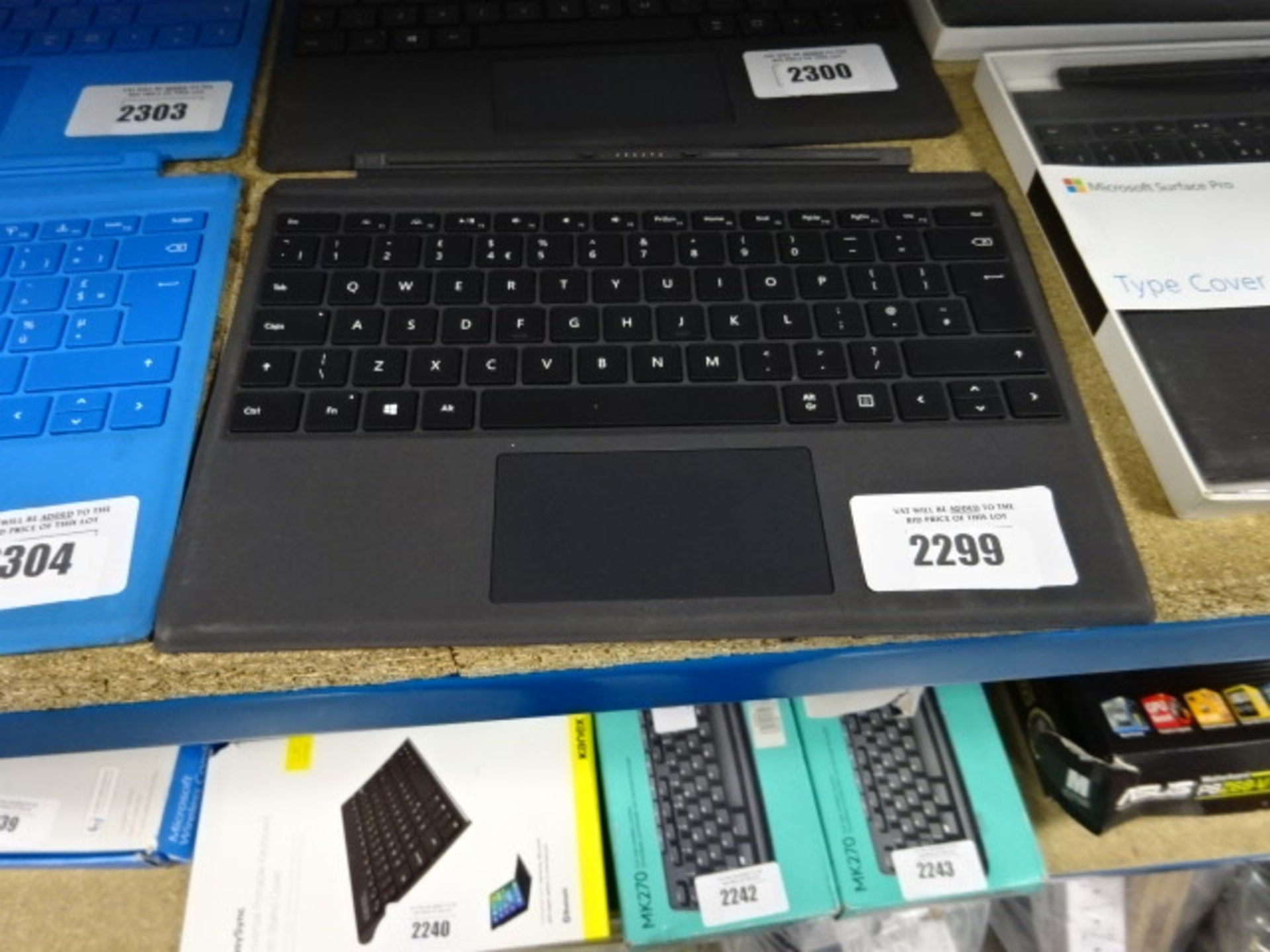 Microsoft Surface type cover in black