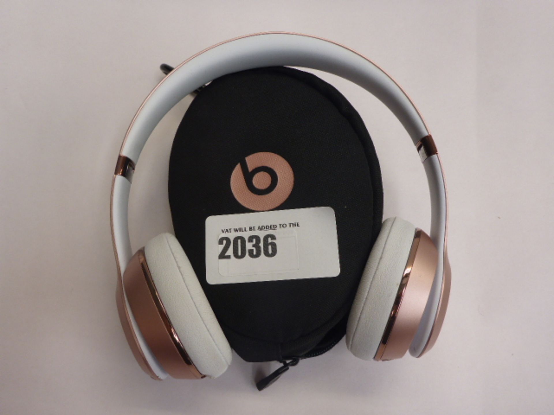 Beats Solo3 wireless headphones in rose gold