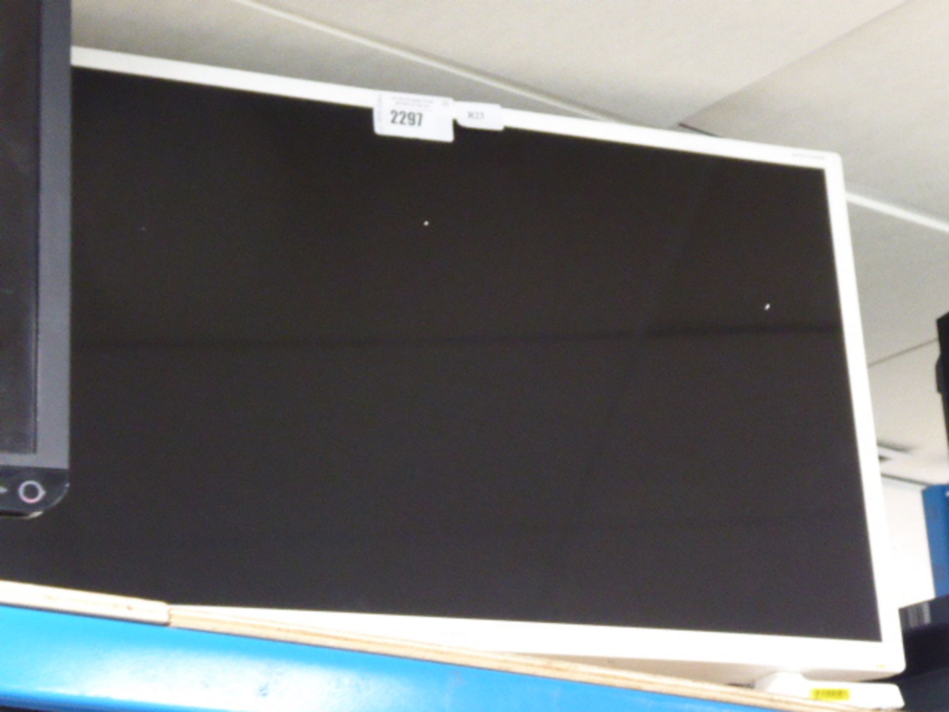 (R23) A Sharp 32'' TV model LC32HI3221K (af)