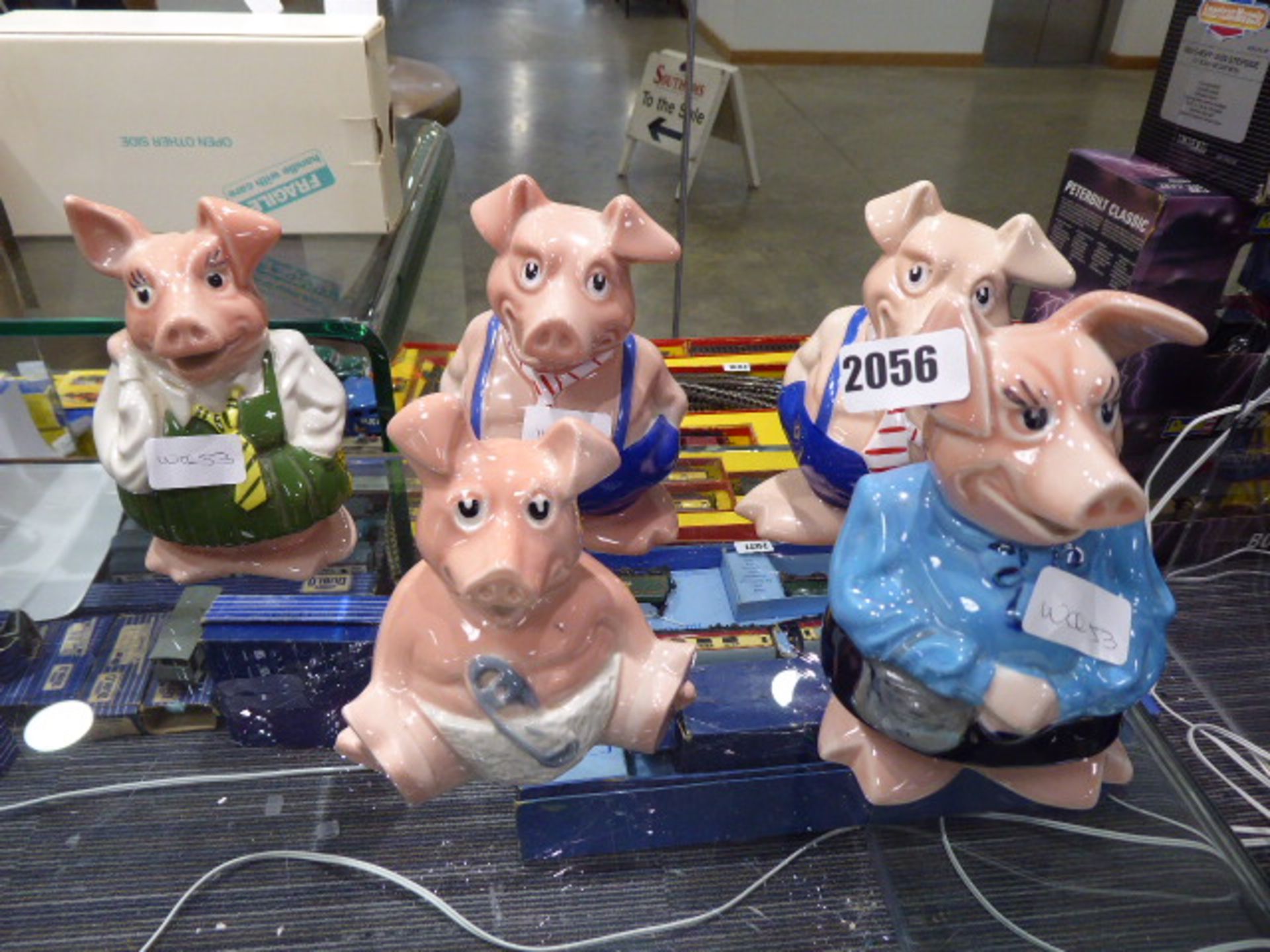 5 Natwest Wade pigs