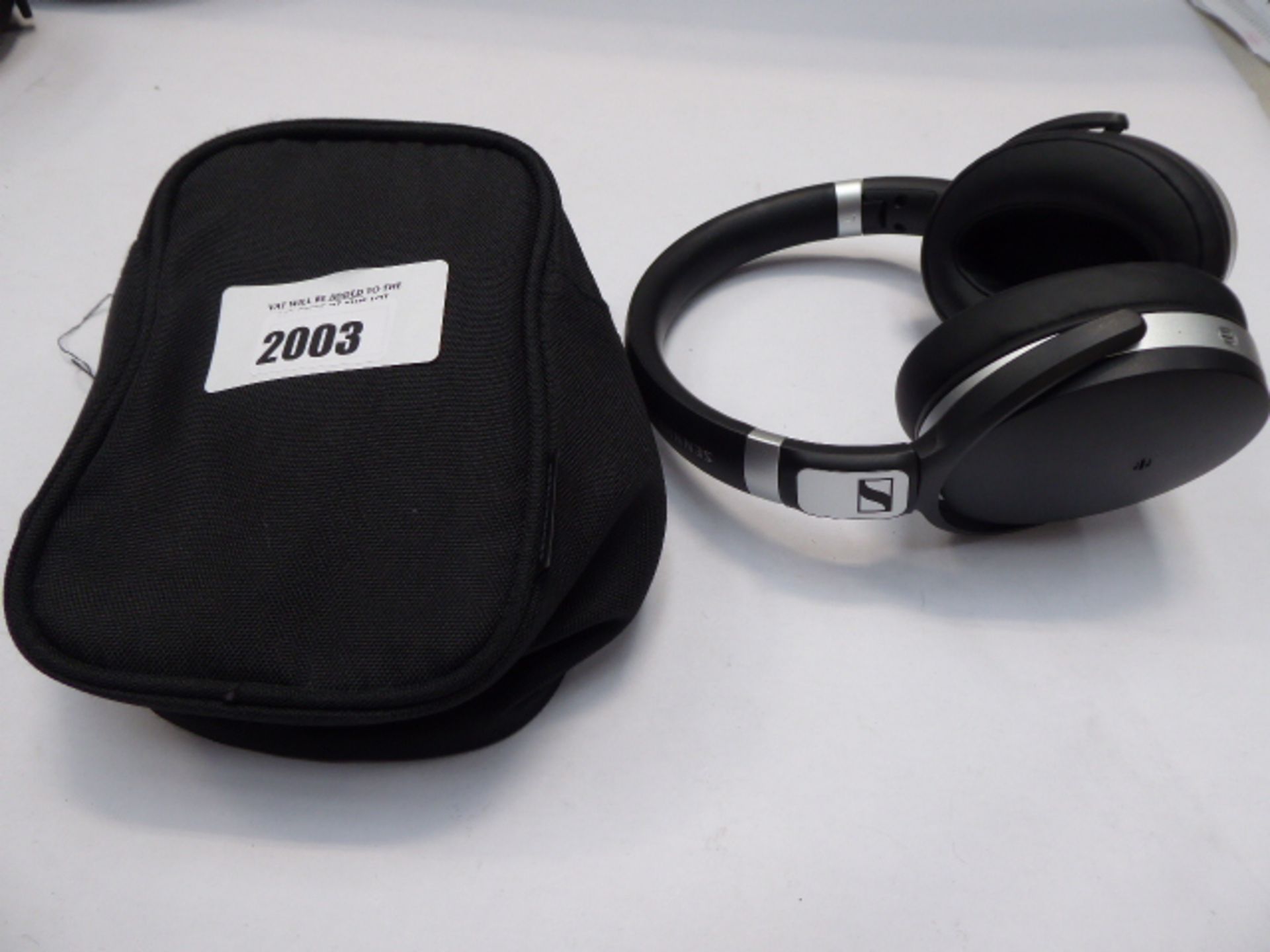 Sennheiser HD 4.50BTNC wireless headphones in case