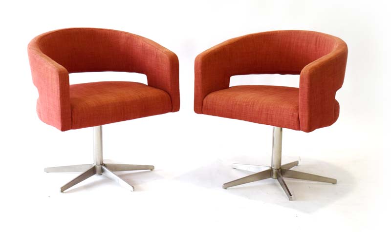 A pair of contemporary Swedish swivel chairs upholstered in pale red cotton on metal five-star - Image 2 of 10