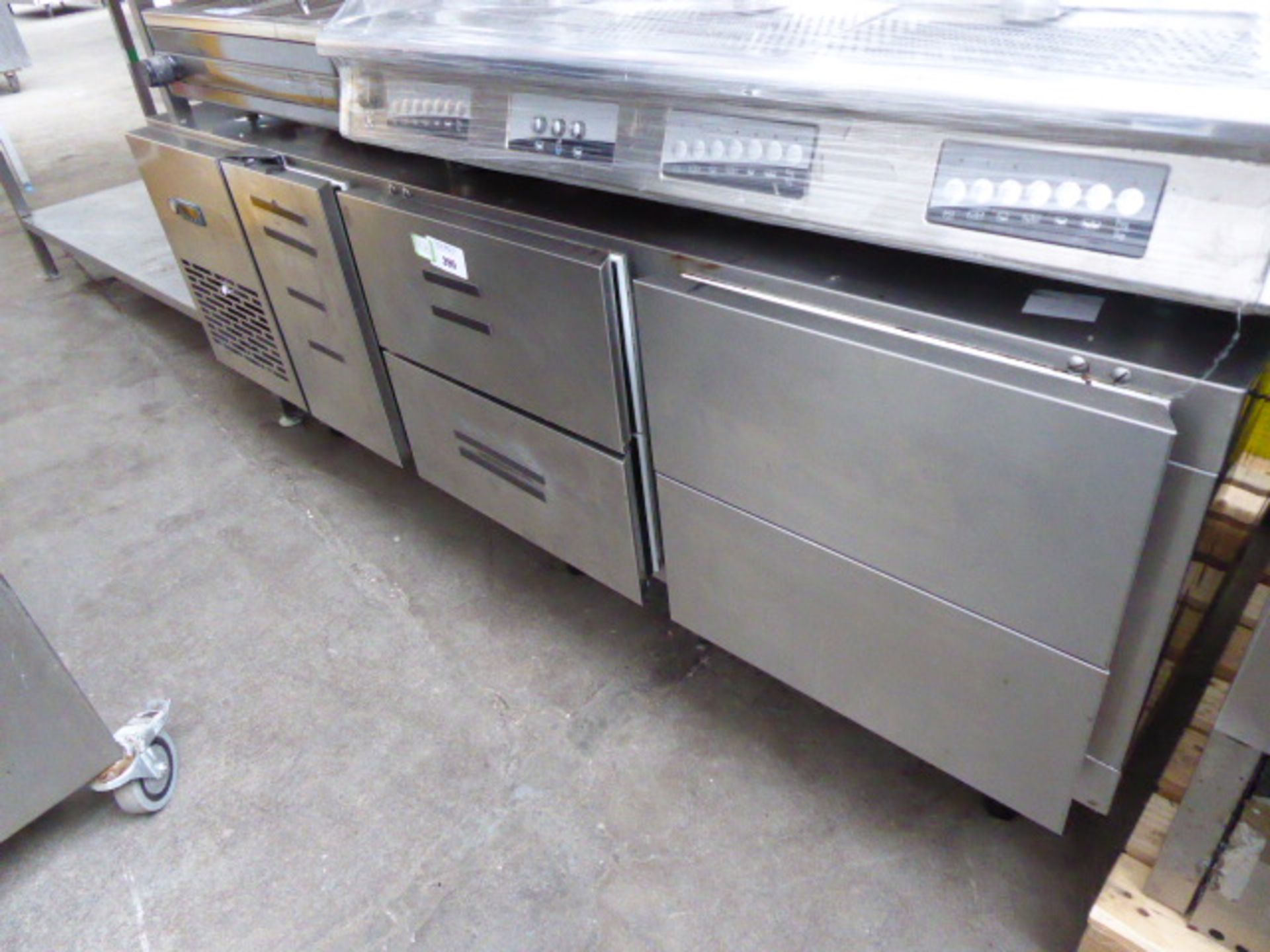 160cm low level fish counter with 4 drawers and single door (113)