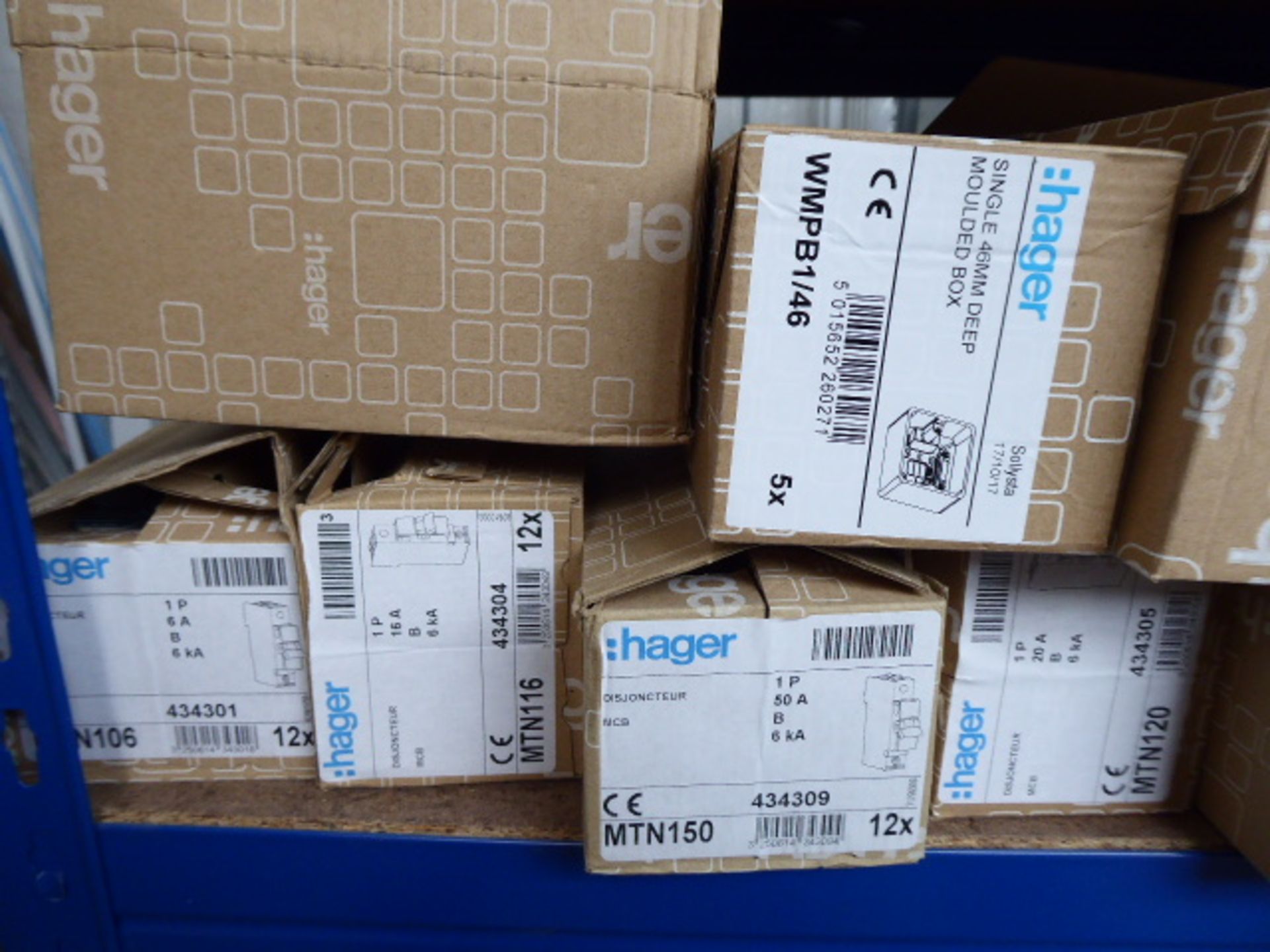 Approximately 62 boxes of Hager electrical components including switch disconnectors, RCCB incomers, - Image 5 of 5