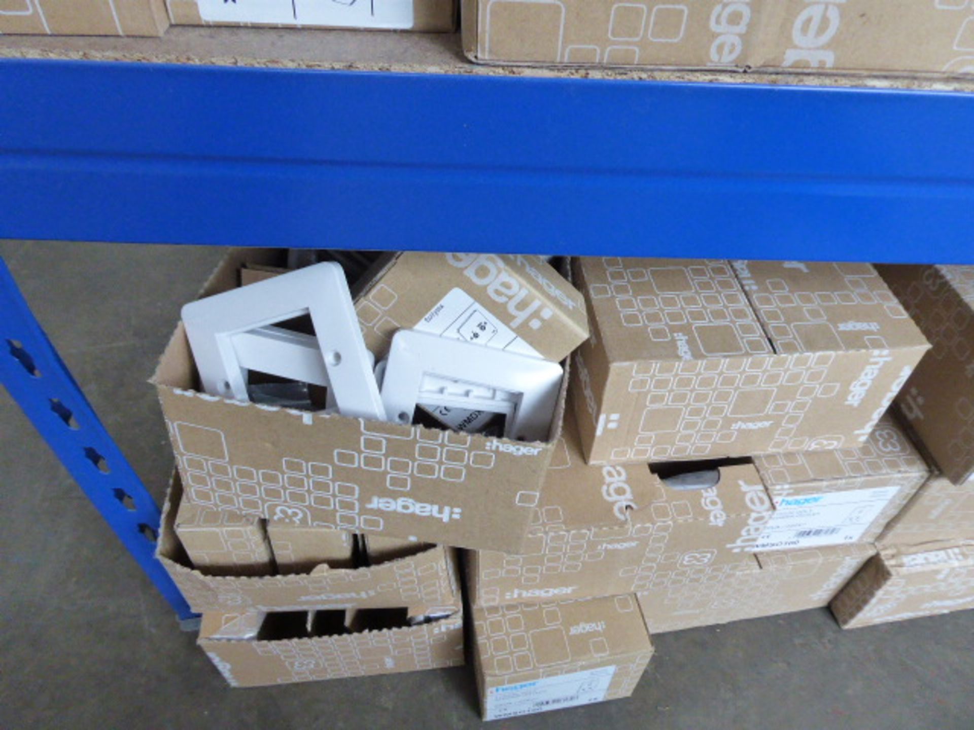 Approximately 62 boxes of Hager electrical components including switch disconnectors, RCCB incomers, - Image 4 of 5