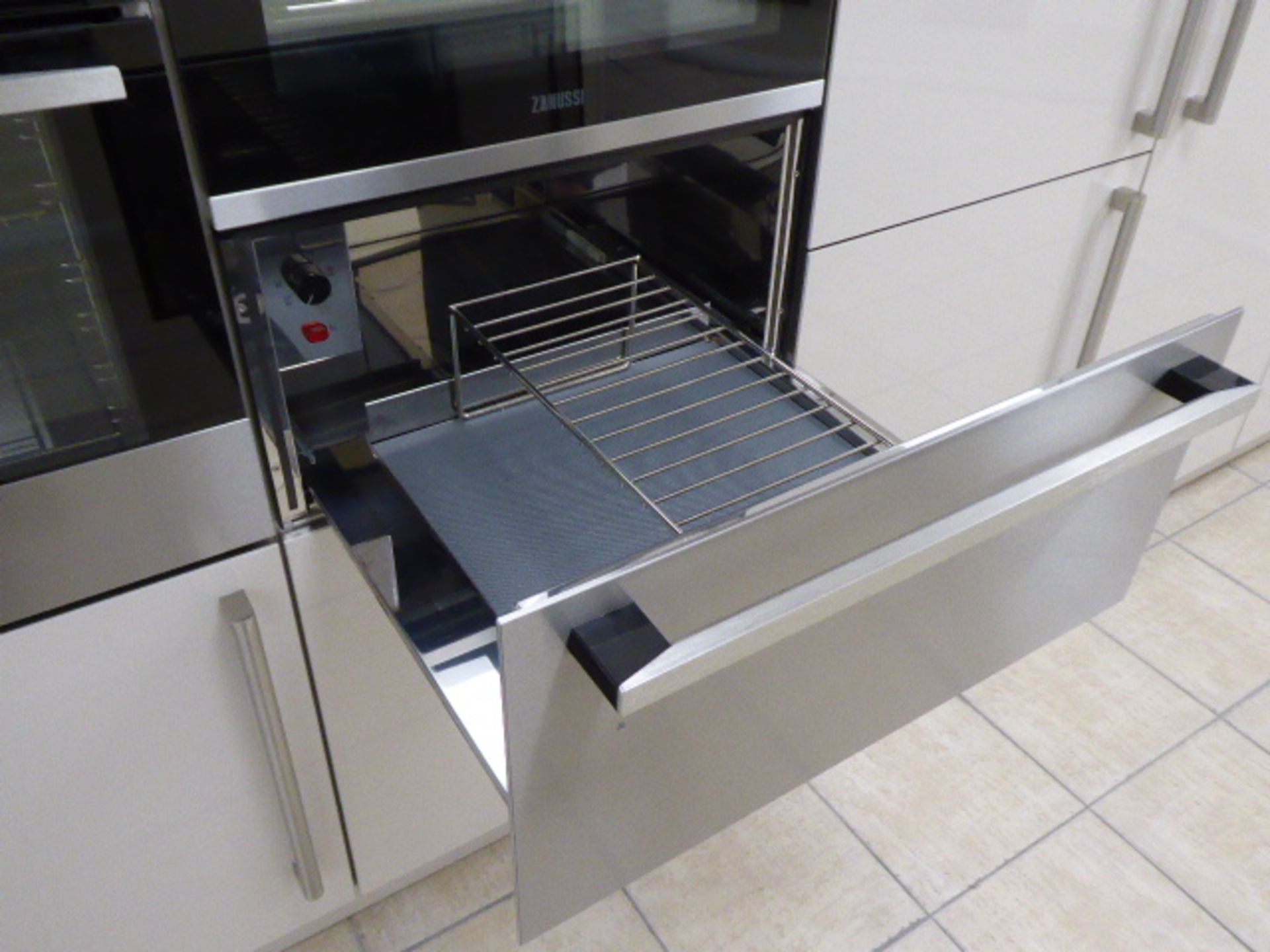 Zanussi ZOS37972XK 1/4 steam multi-function oven with Electrolux EED29800AX warming drawer ( - Image 5 of 6