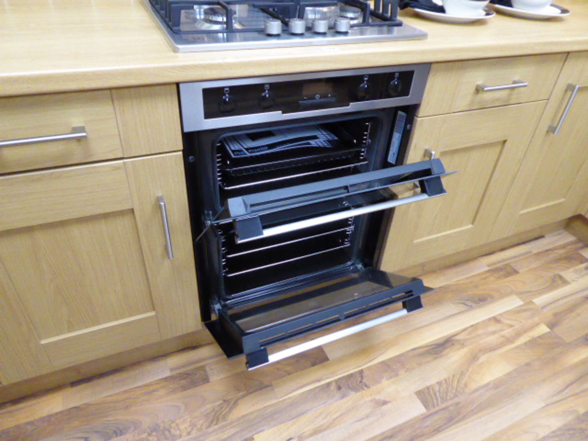 Milbourne oak and almond kitchen with oak effect laminate worktops. Max measurement is 390cm x - Image 10 of 13