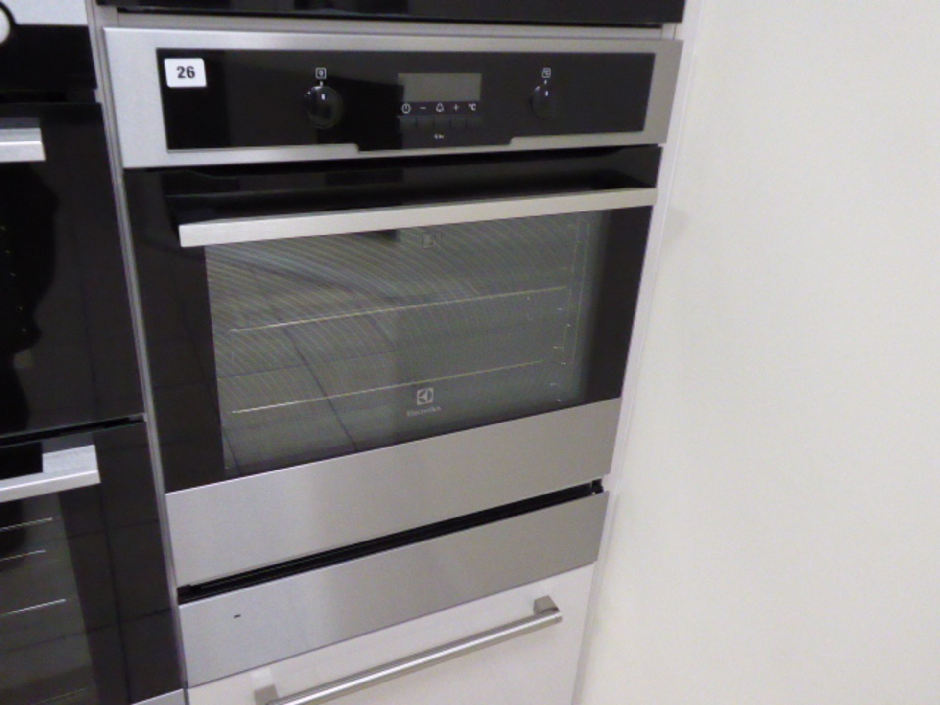 Electrolux EOC5651CAX pyrolytic oven (Located at the Lincoln saleroom) - Image 8 of 8