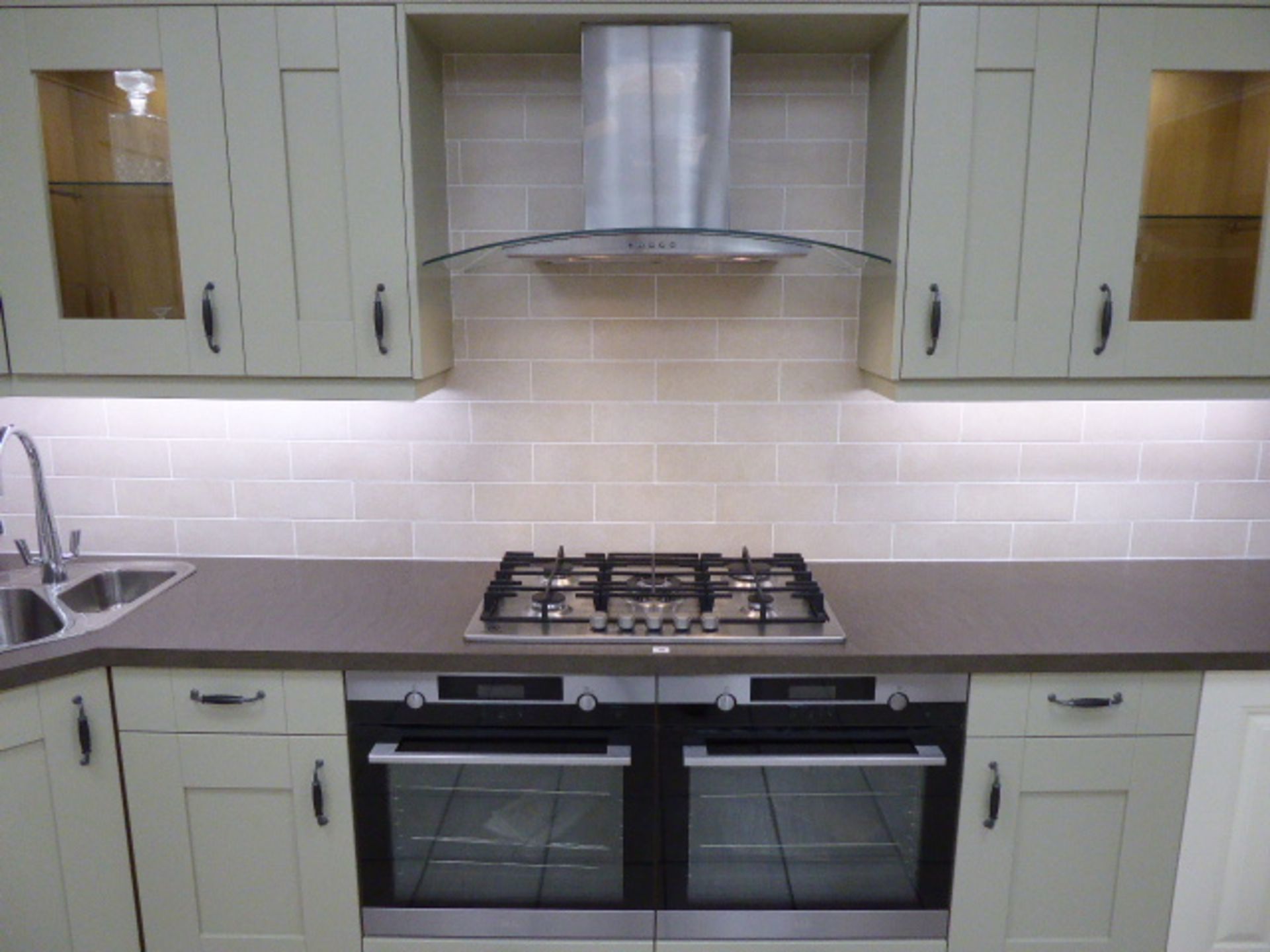 Coleridge and Milbourne sage kitchen with sand stone effect laminate worktops. Max measurement is - Image 6 of 14