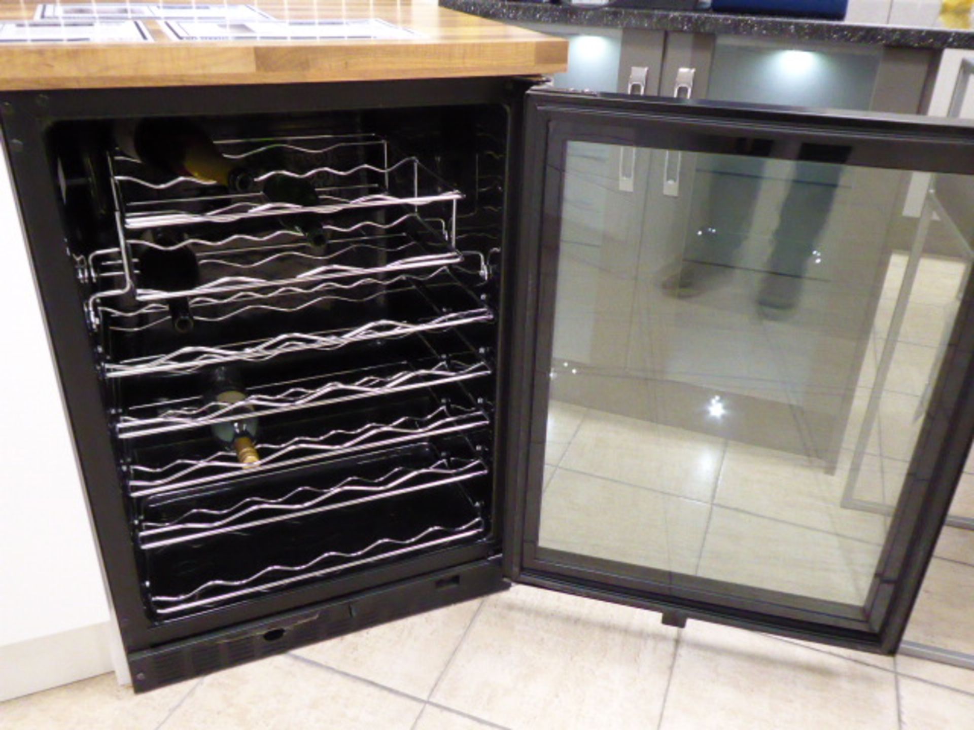 Range Master 7042 single door wine display fridge (Located at the Lincoln saleroom) - Image 2 of 3