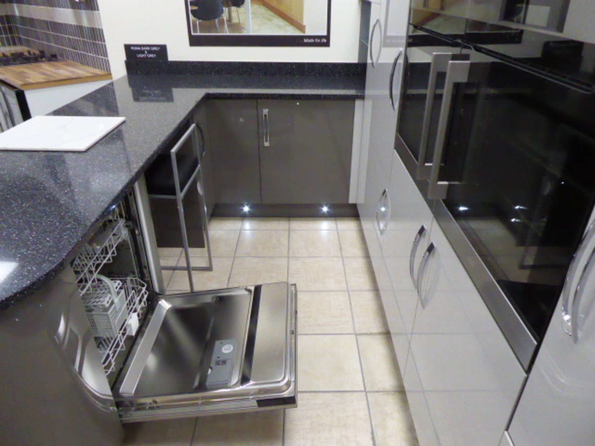 Large Roma dark grey and light grey kitchen with quartz worktops in an L-shape with a breakfast - Image 21 of 33