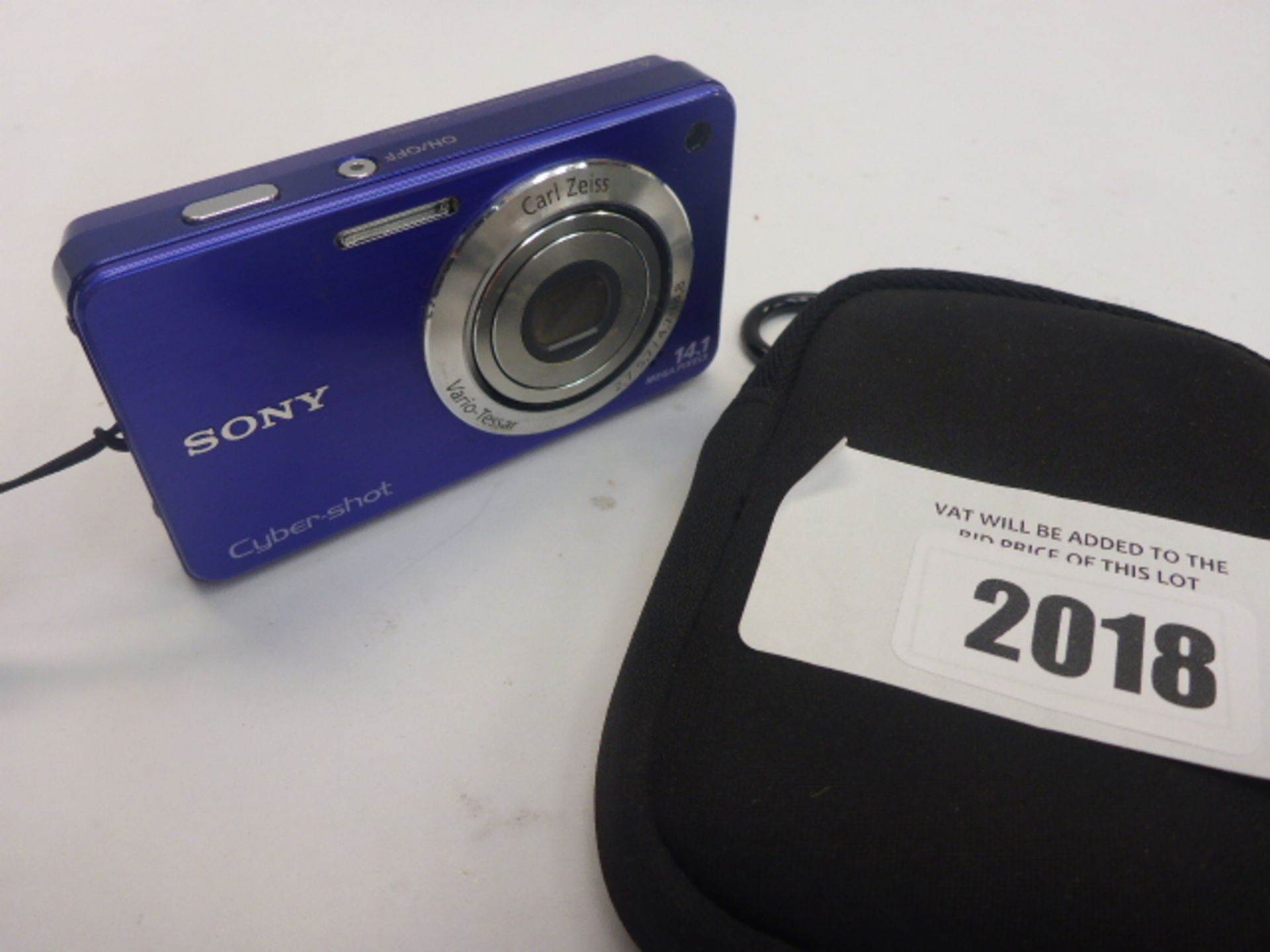 Sony Cyber-Shot 14.1MP digital camera