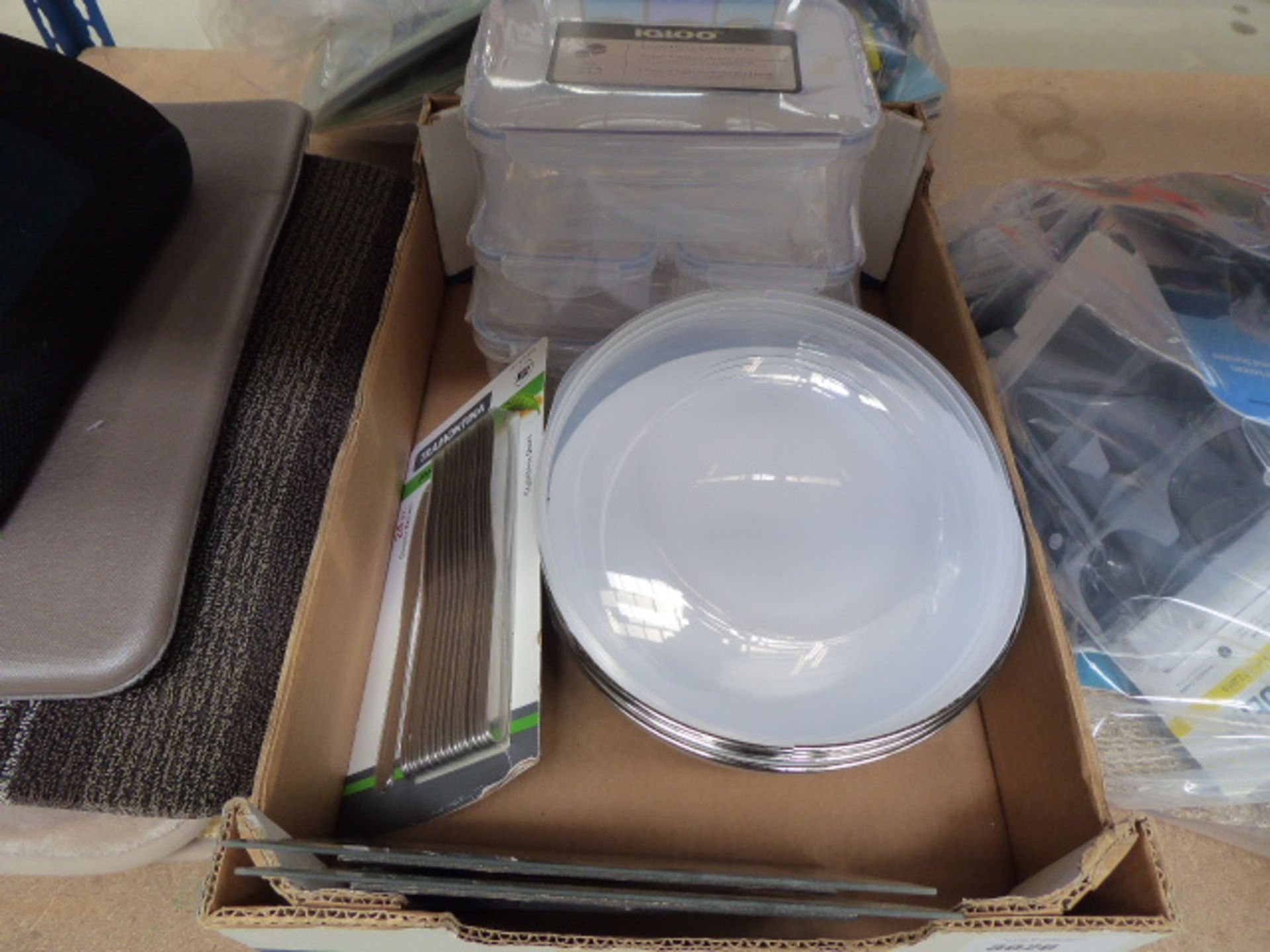 Tray containing two glass picture frames, mixing bowls, Igloo food containers and some Tramontina