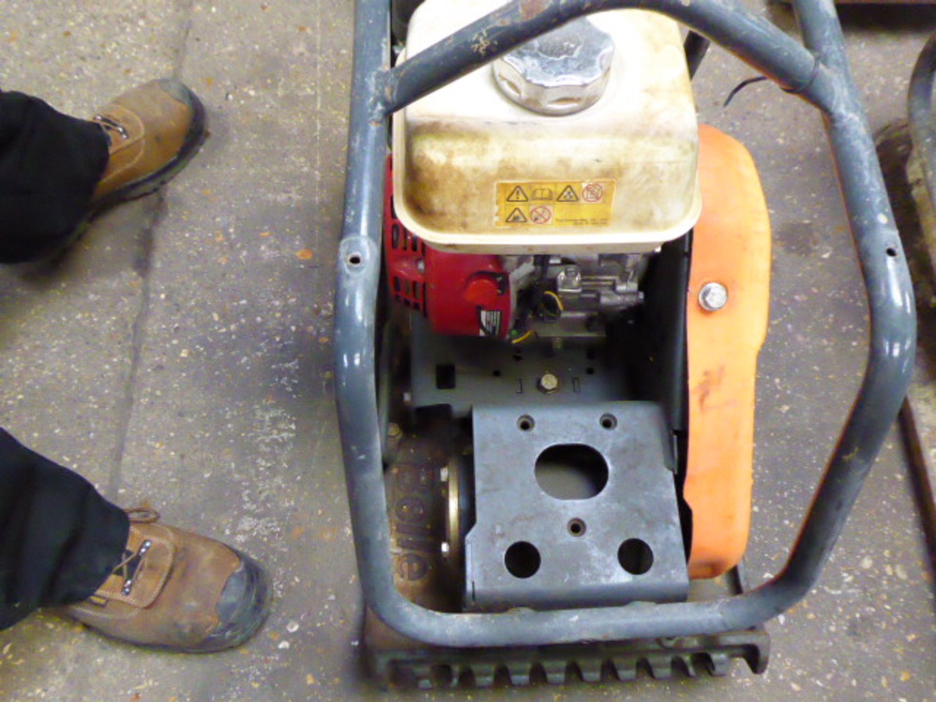 Belle FC400E petrol engine vibrating compactor (315261) - Image 3 of 3