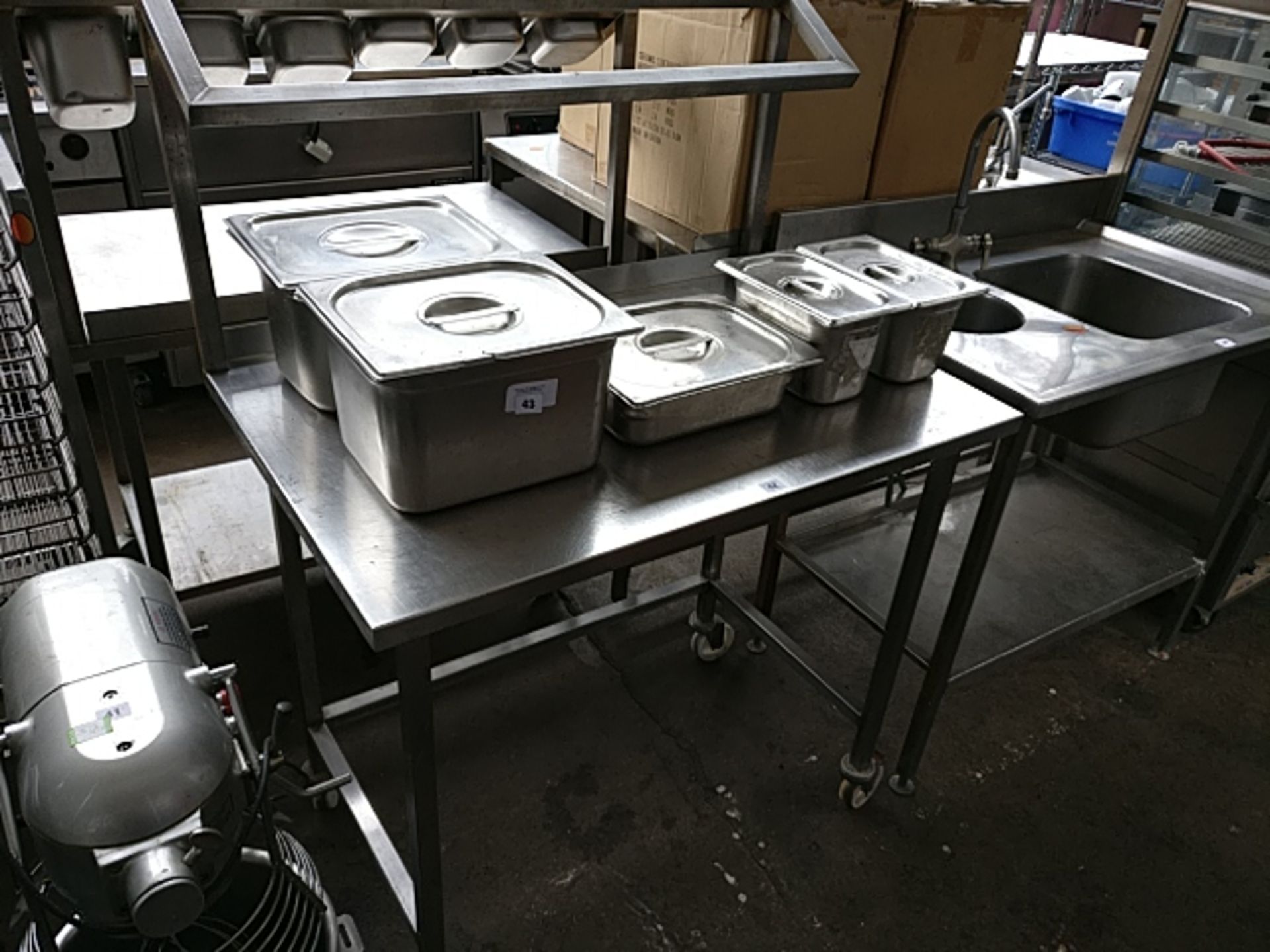100cm stainless steel prep table on castors with salad bar top and shelf under