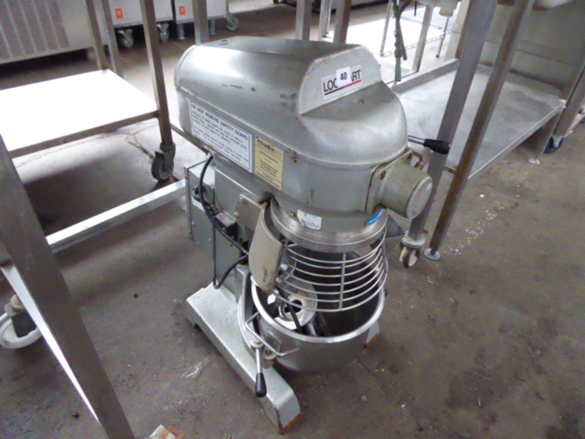 LockHart 10qt mixer with 2x attachments and bowl