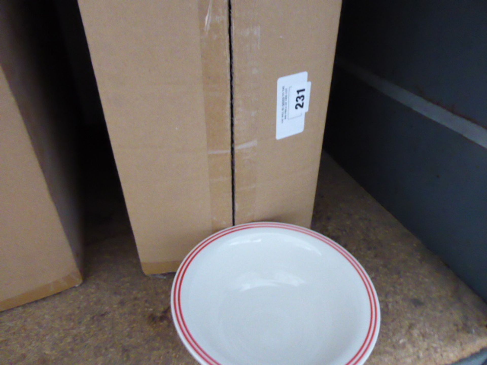 Box of 24 19cm bowls with multicoloured rims
