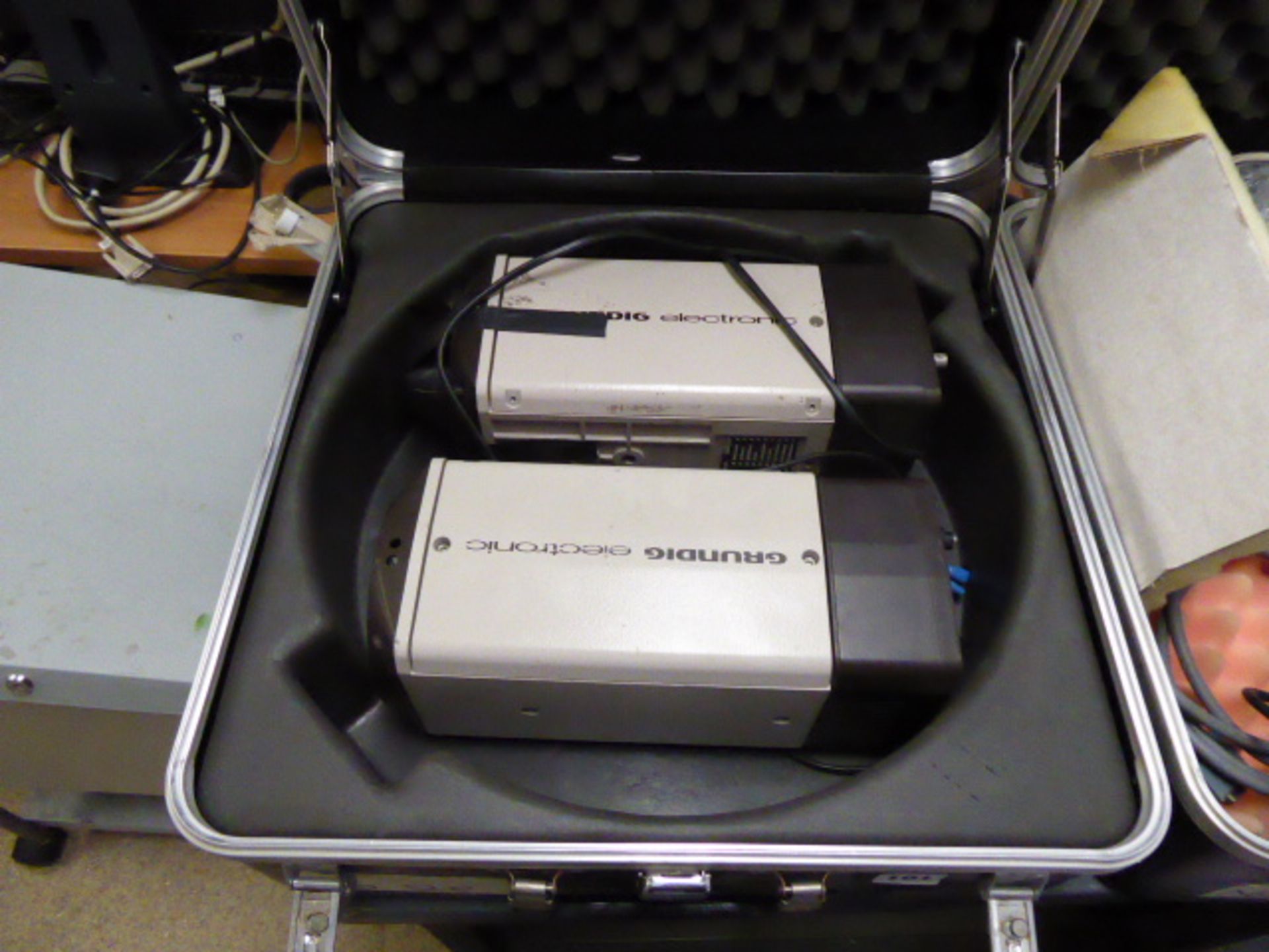 2 cases with contents of 3 Grundig electronic X-Ray cameras and a TDS digitizer PSU