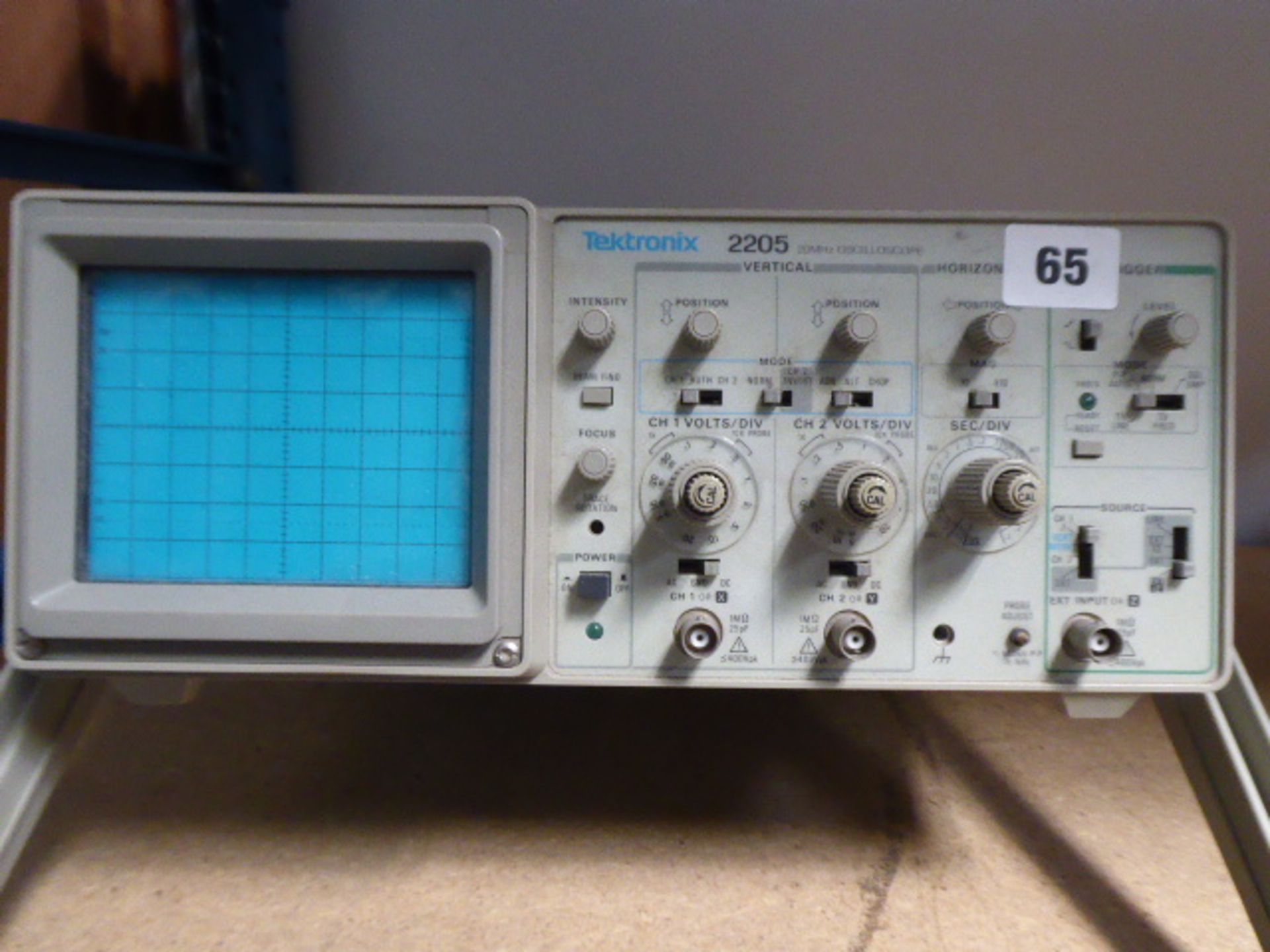 Voltcraft FG250D function generator micro-processor with box and Tektronix 2205 oscilloscope - Image 2 of 5