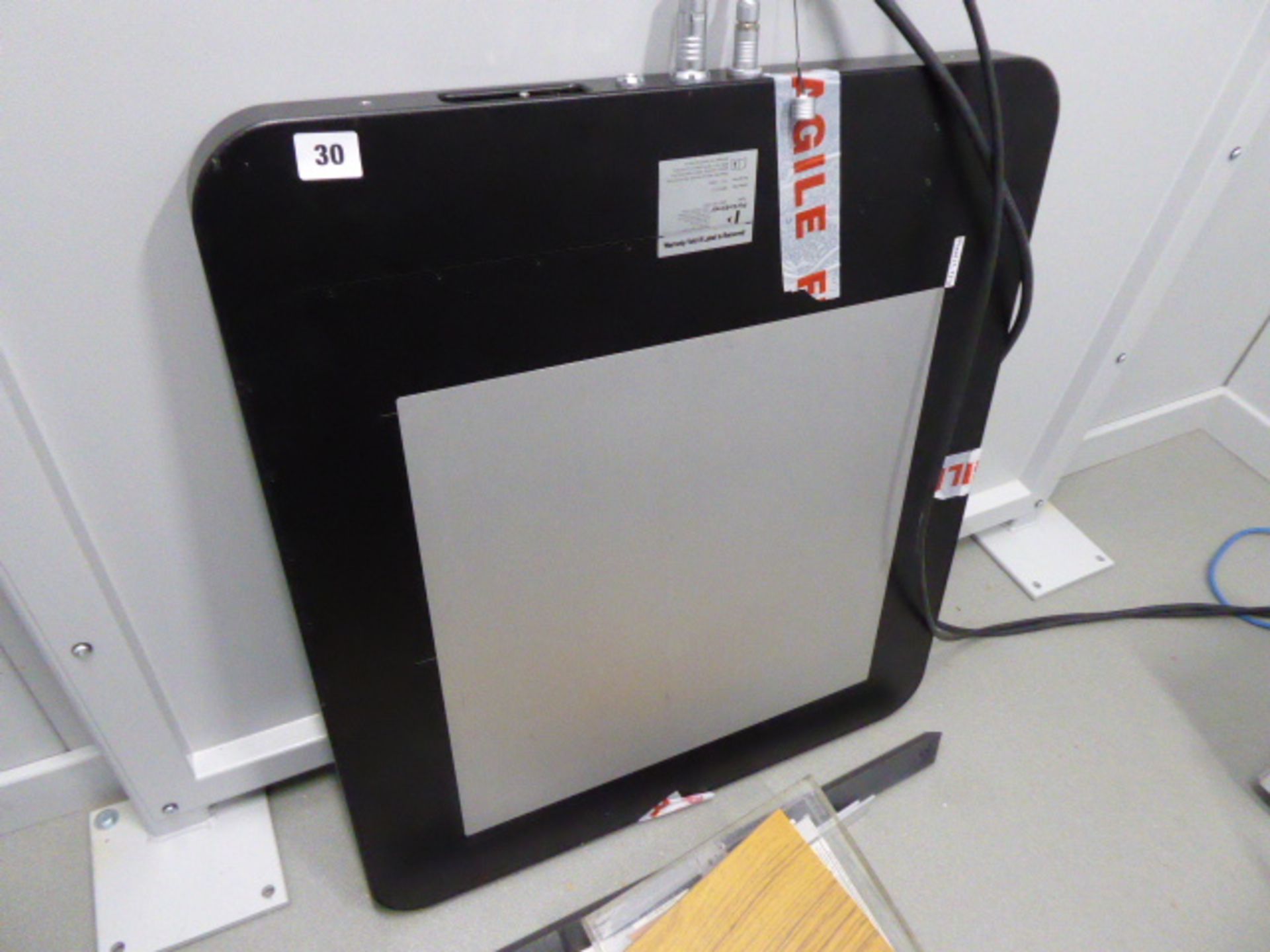 Perkin Elmer XRD 1611AP3 digital X-Ray detector system plate with power supply unit and cables - Image 6 of 9