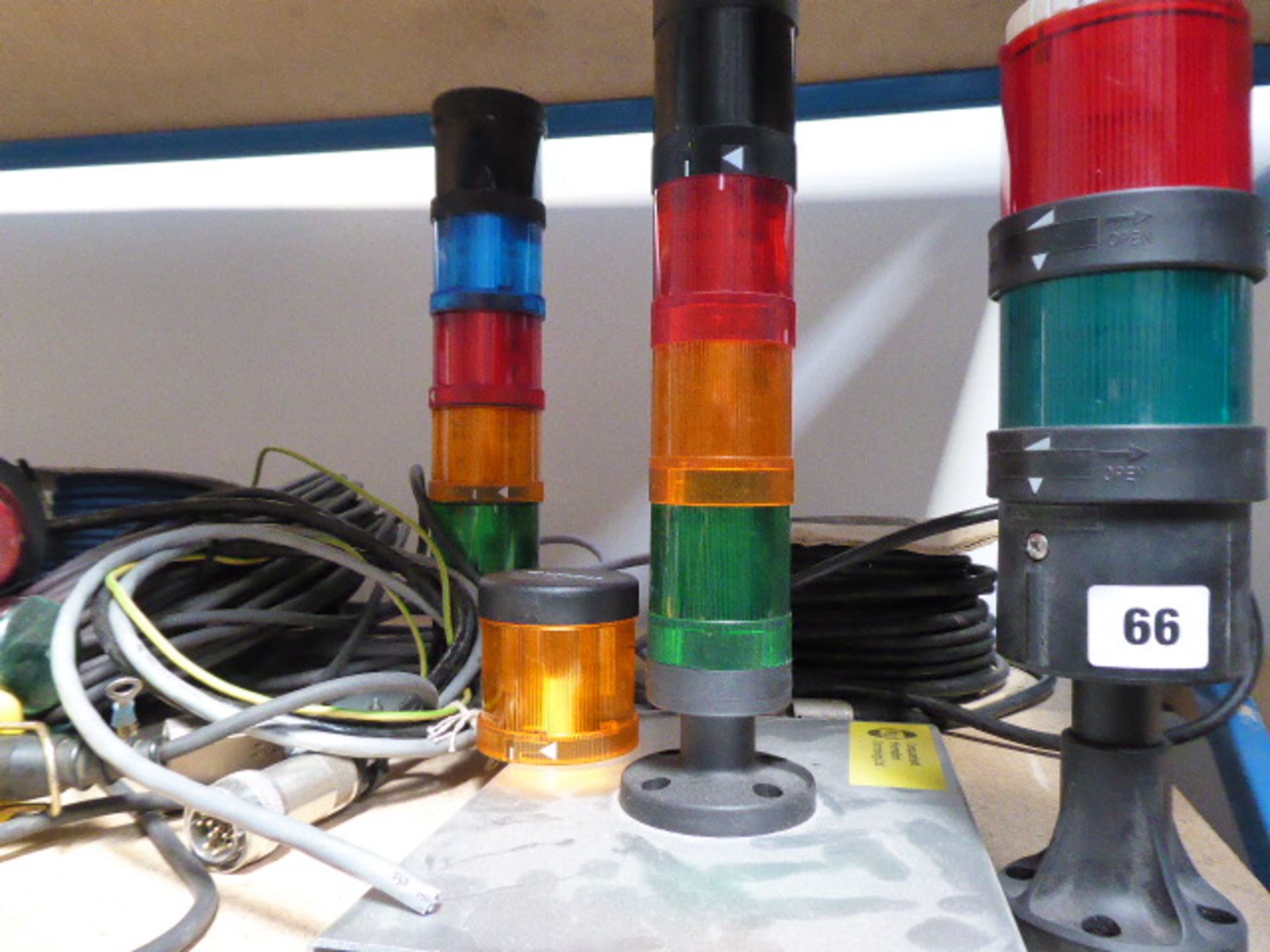 Shelf of assorted site use X-Ray radiography safety and control equipment - Image 3 of 3