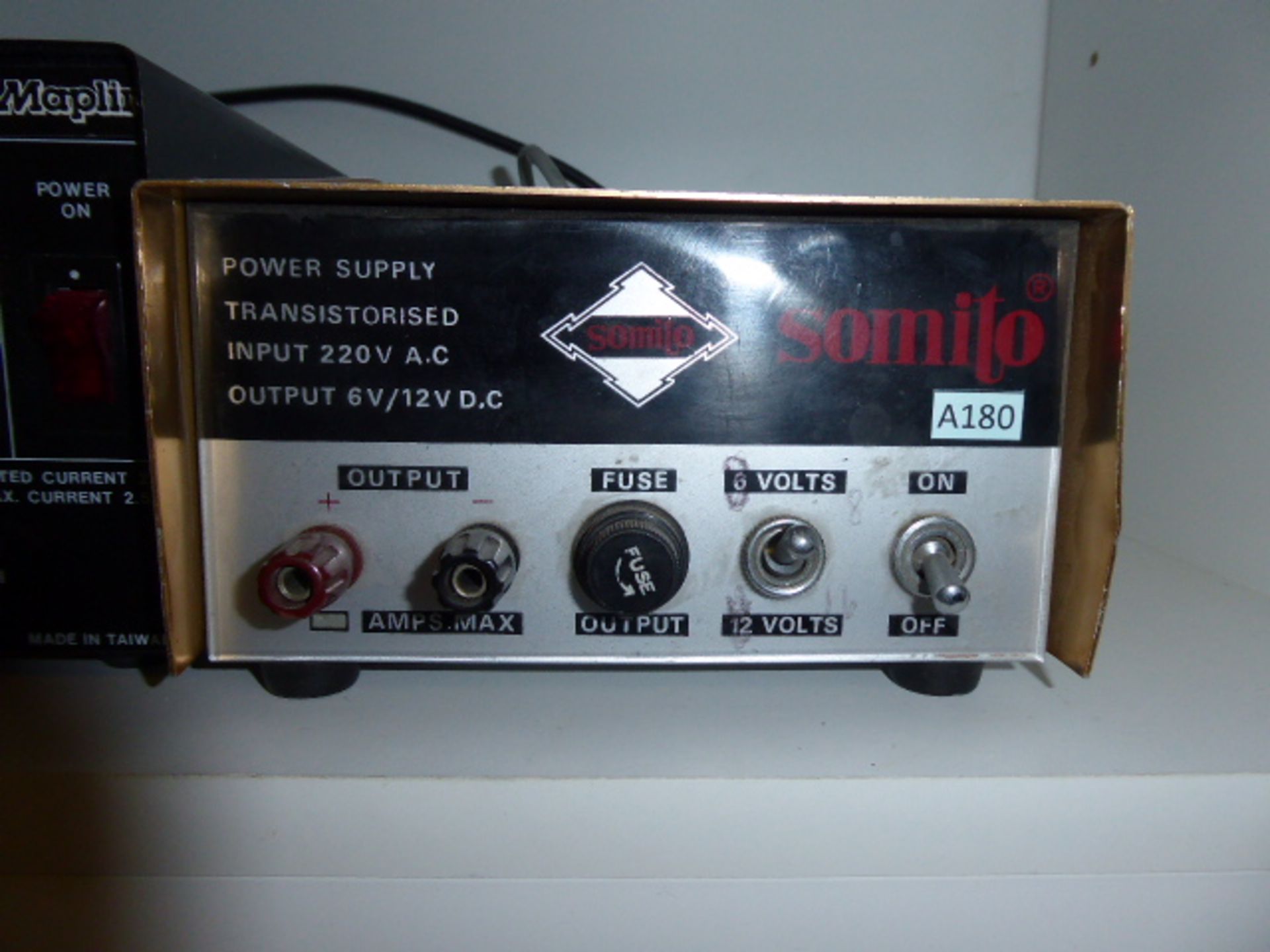 Maplin regulated DC power supply and Somito DC power supply - Image 2 of 3