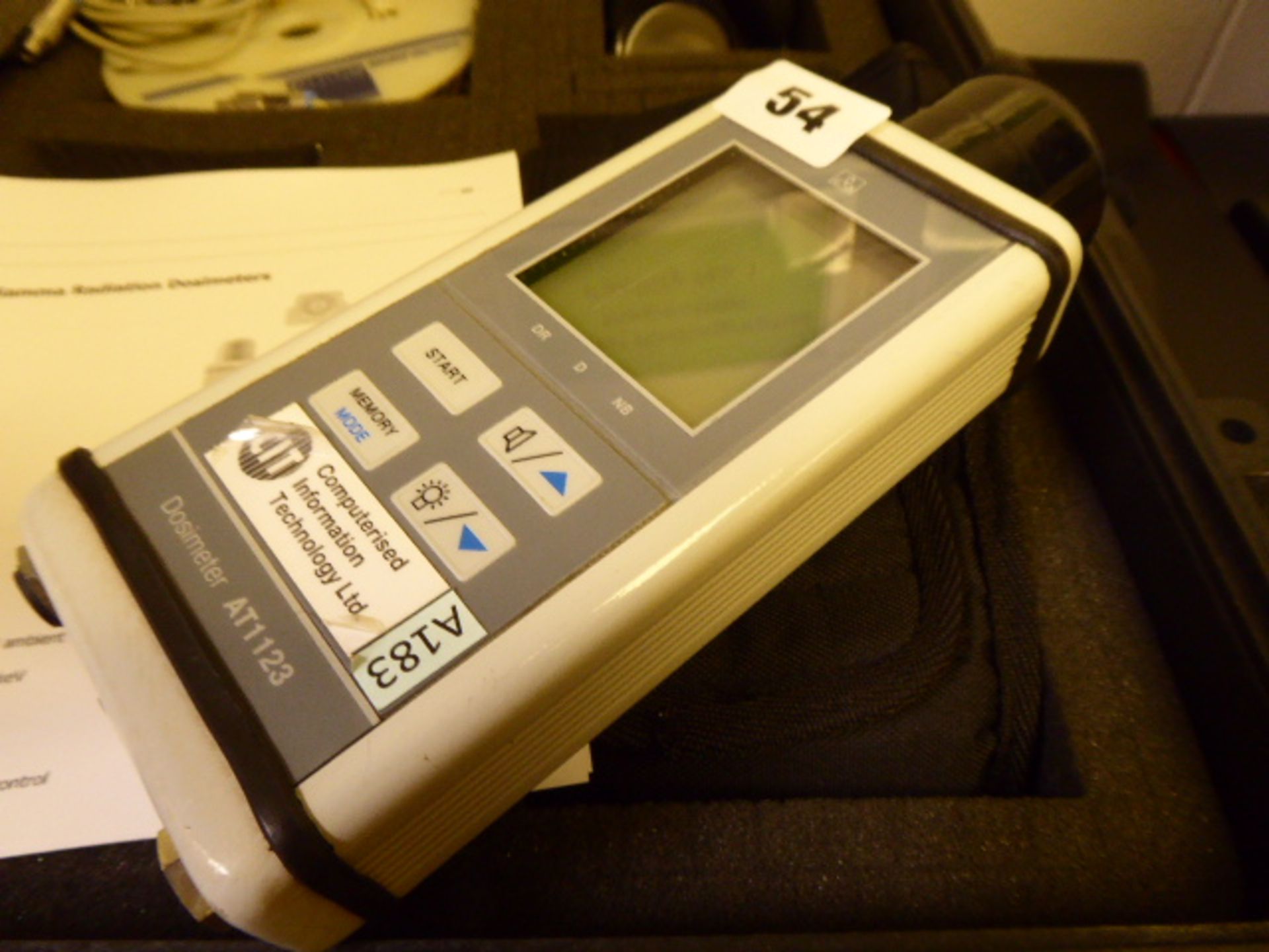 CIT AT1123 Dosimeter mobile X-Ray and gamma radiation dosimeter with accessories and protective case - Image 3 of 5