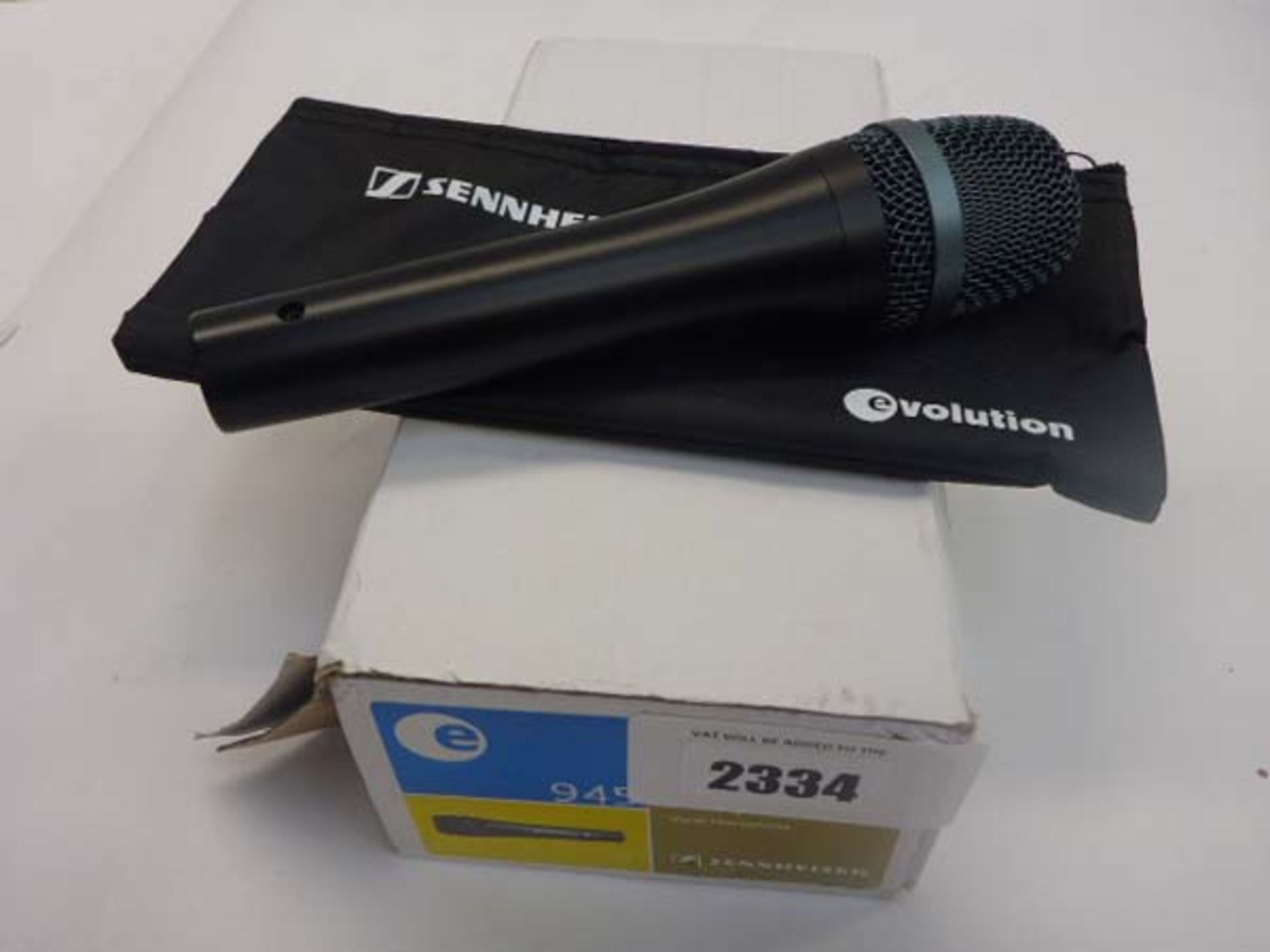 Sennheiser Evolution 945 microphone.