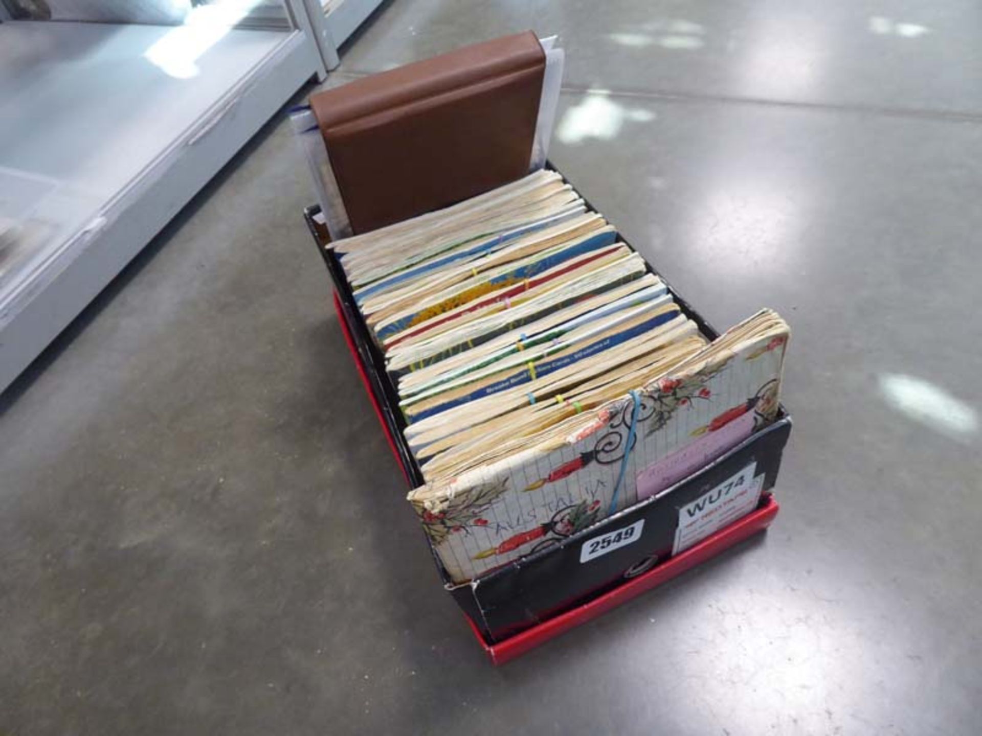 Shoe box containing a qty of cigarette cards, Brook Bond, albums, etc