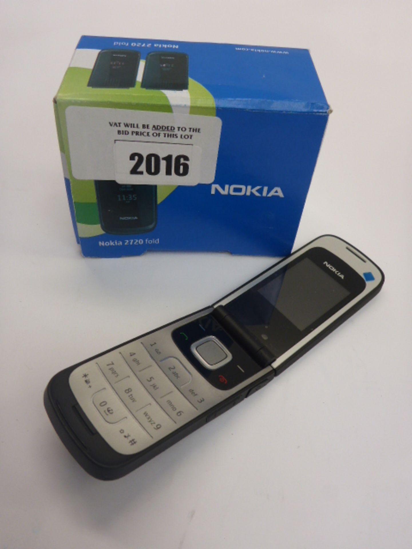 Nokia 2720 Fold Mobile phone with box.