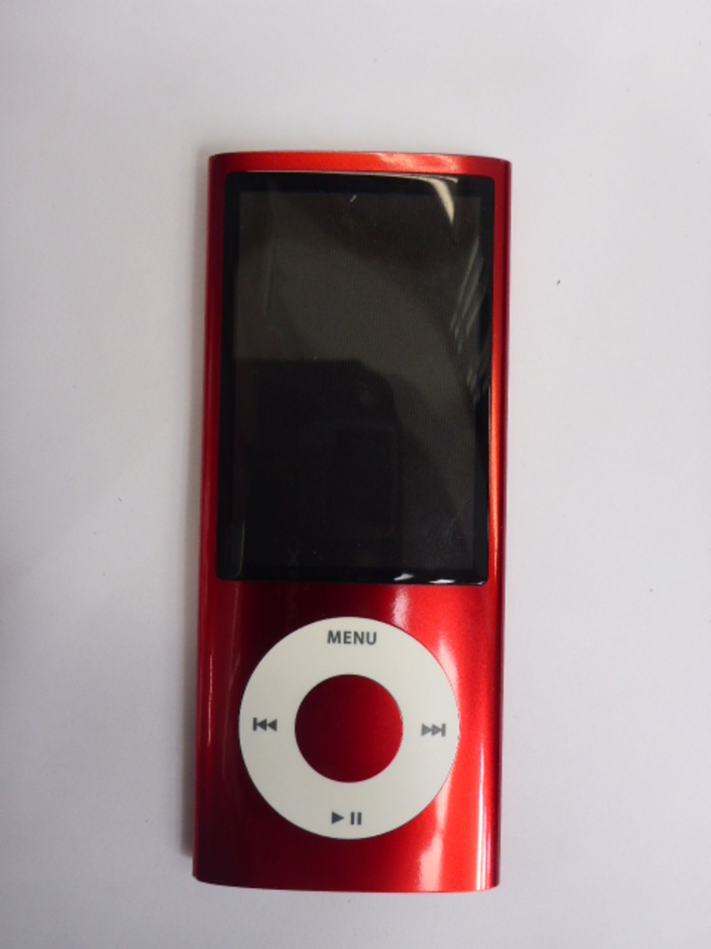 iPod MC049 8GB in red