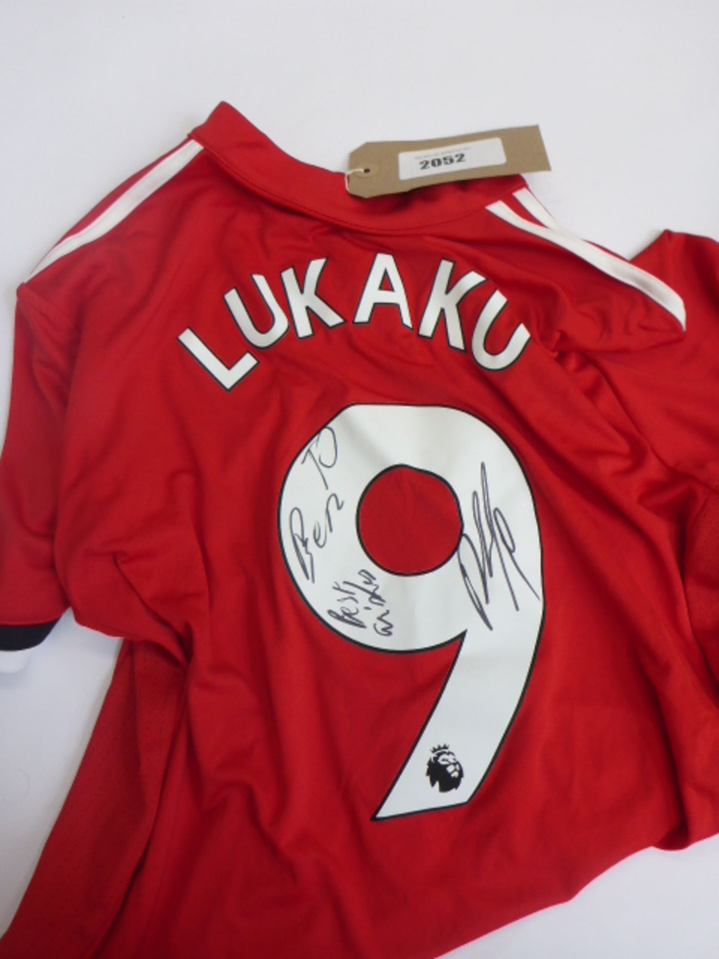 Manchester United Lukaku 9 signed football shirt in Medium (*UNVERIFIED*)