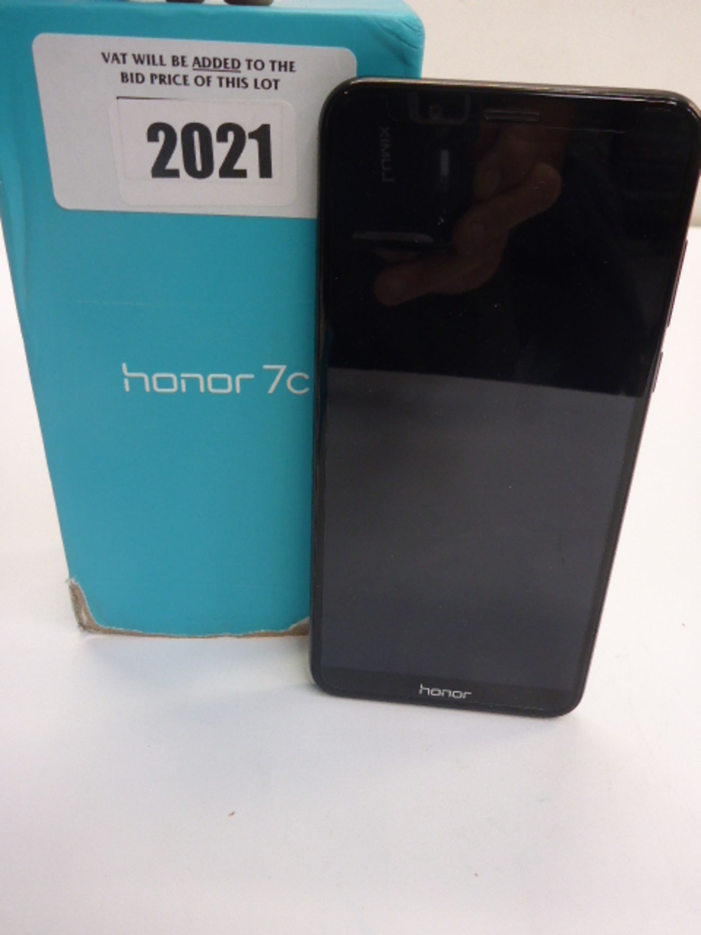 Honor 7c Android mobile phone, Dual camera 32GB storage, with box.