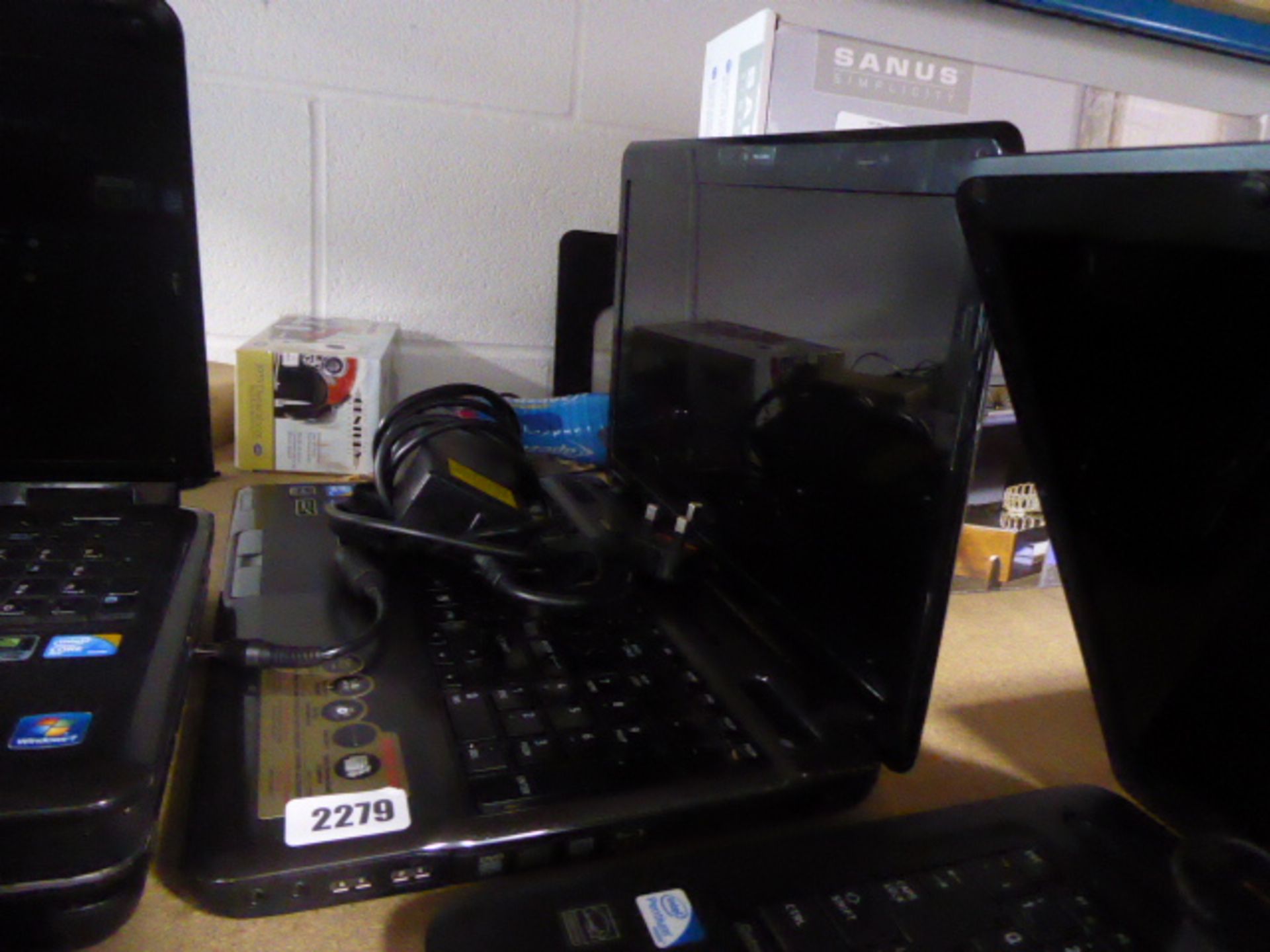 A Toshiba Satellite A665 laptop with psu (af)