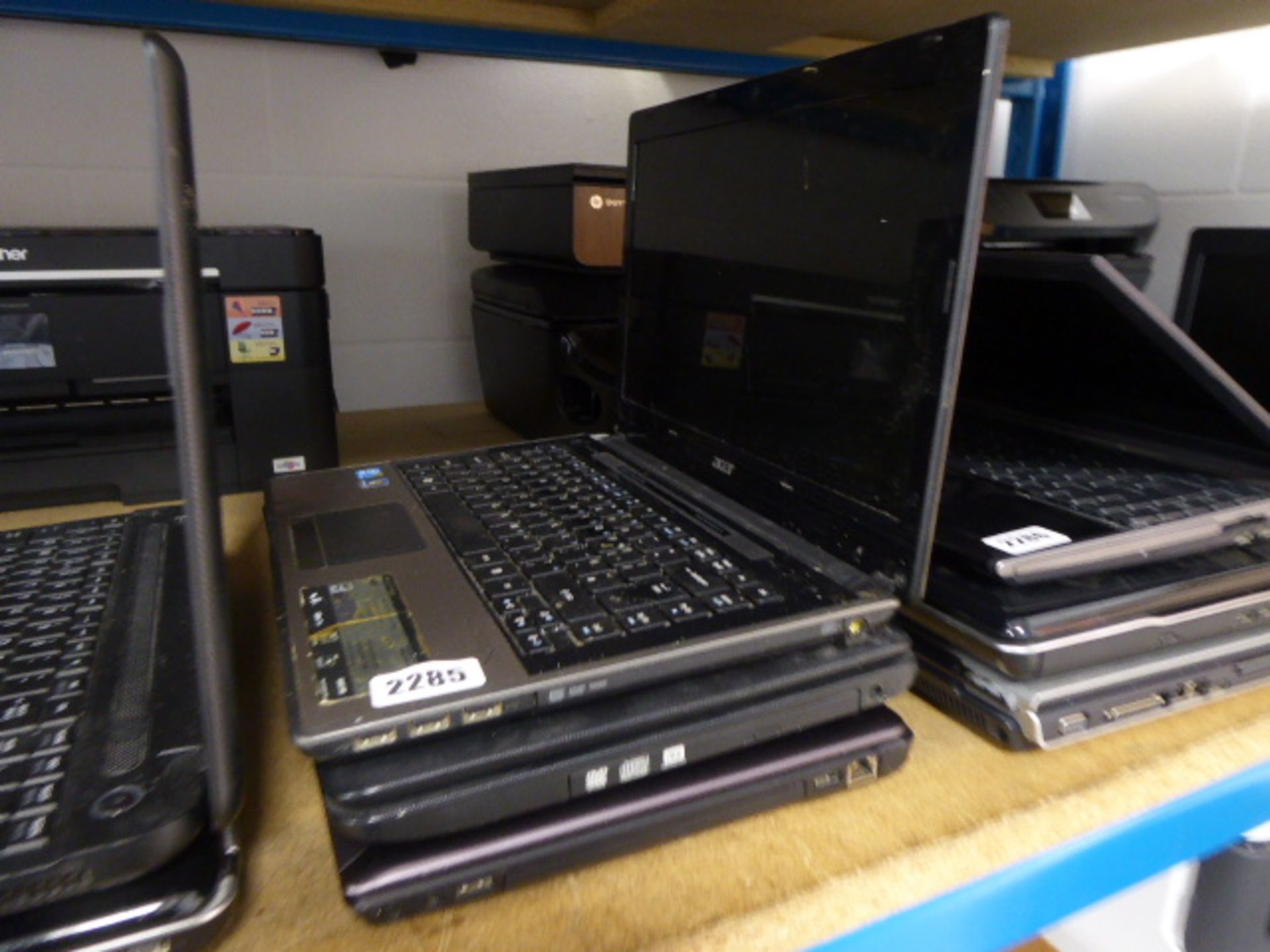 3 various laptops including Acer, Toshiba, Lenovo, (no psu, for spares and repairs)