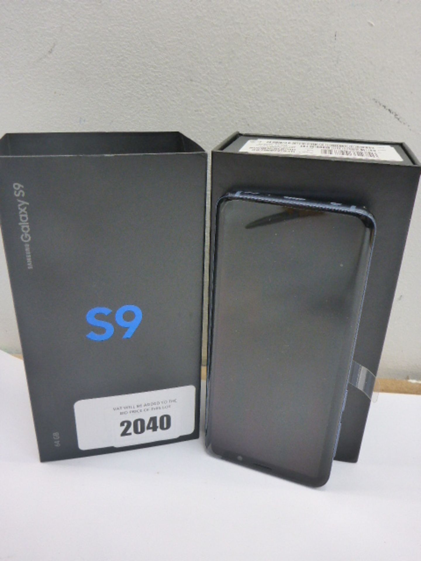 Samsung Galaxy S9 64GB mobile phone boxed.