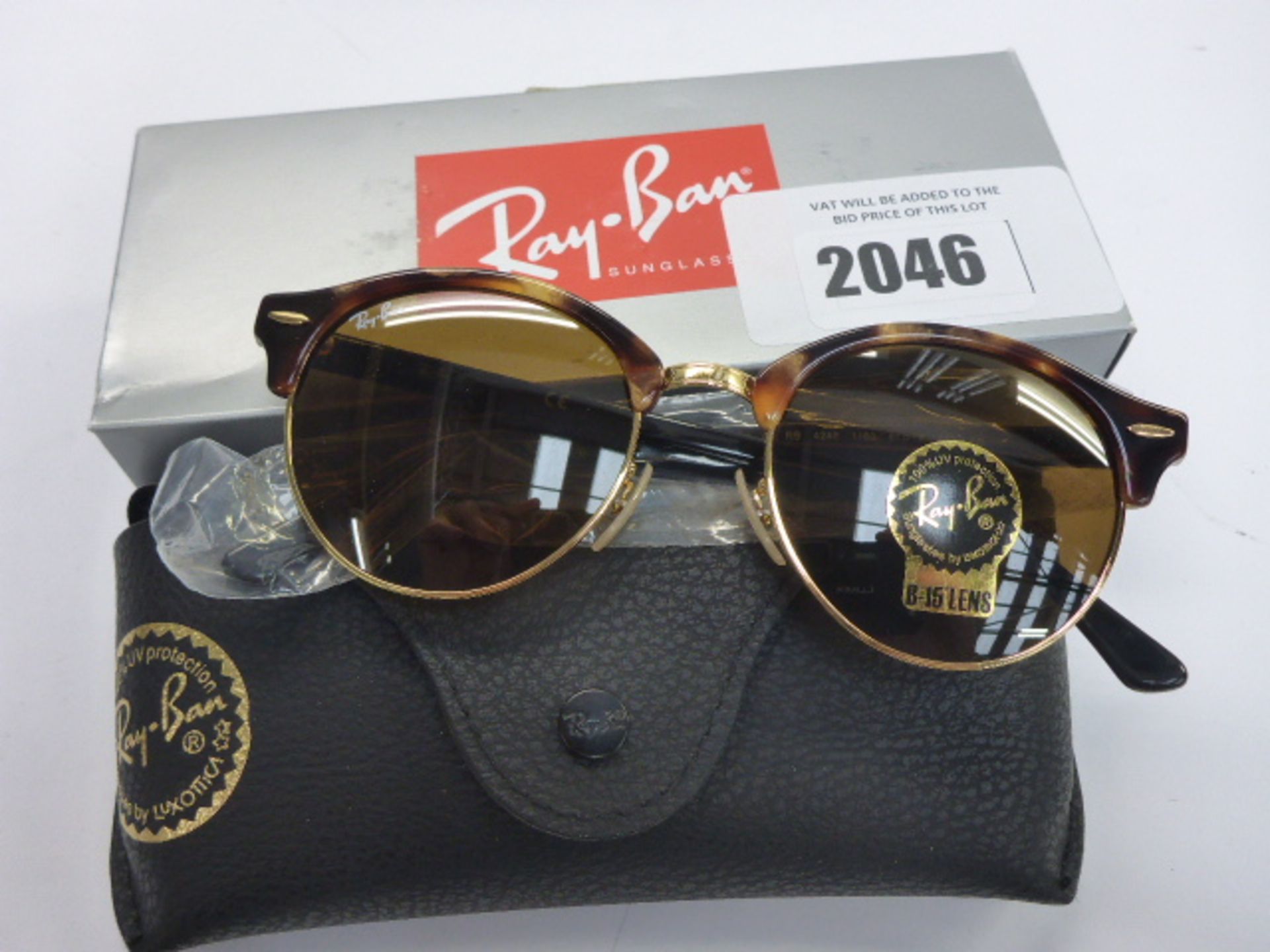 Ray-Ban RB4246 sunglasses with case and box