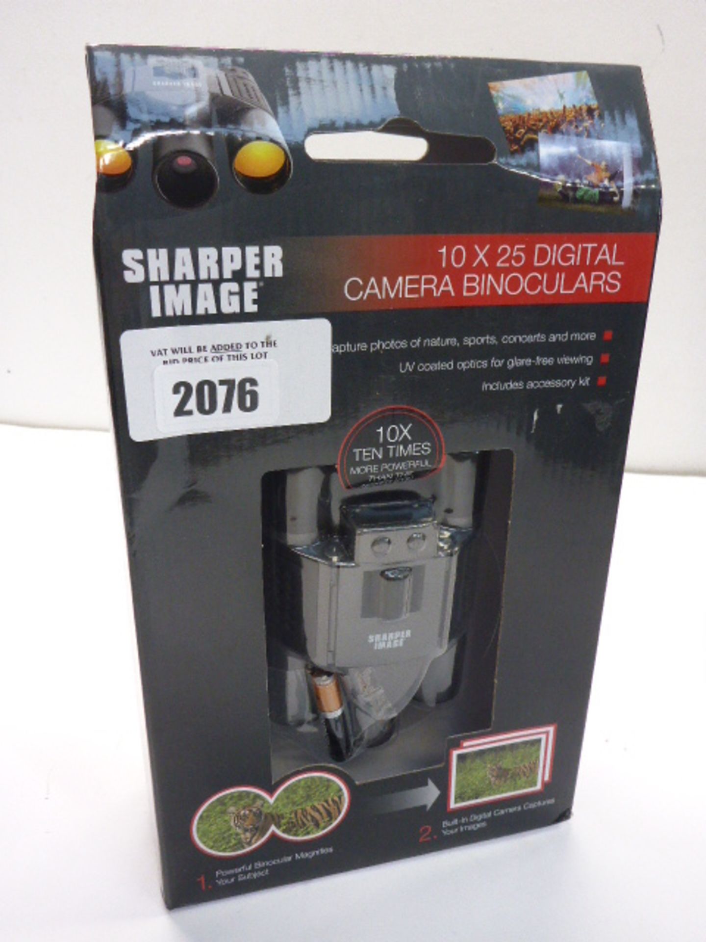 10x25 digital camera binoculars boxed.