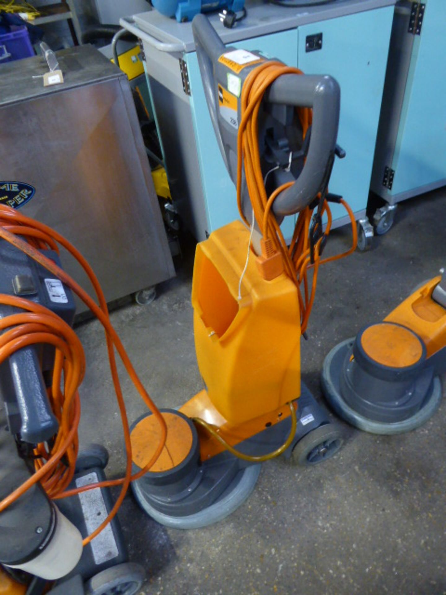 Taski Ergodisc 238 single phase floor polisher (33)