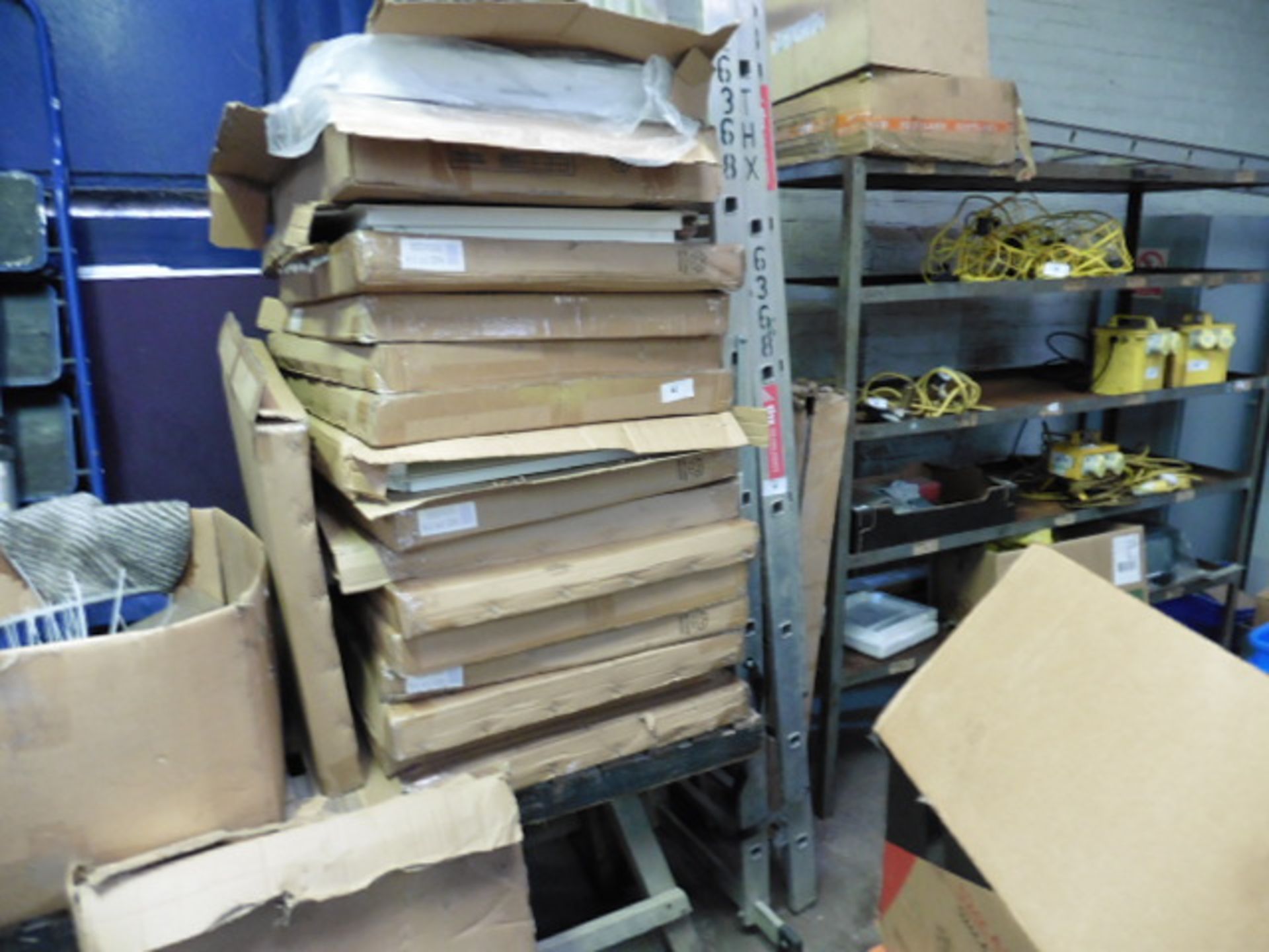 Approx. 17 Timlock and other loft and inspection hatches in boxes