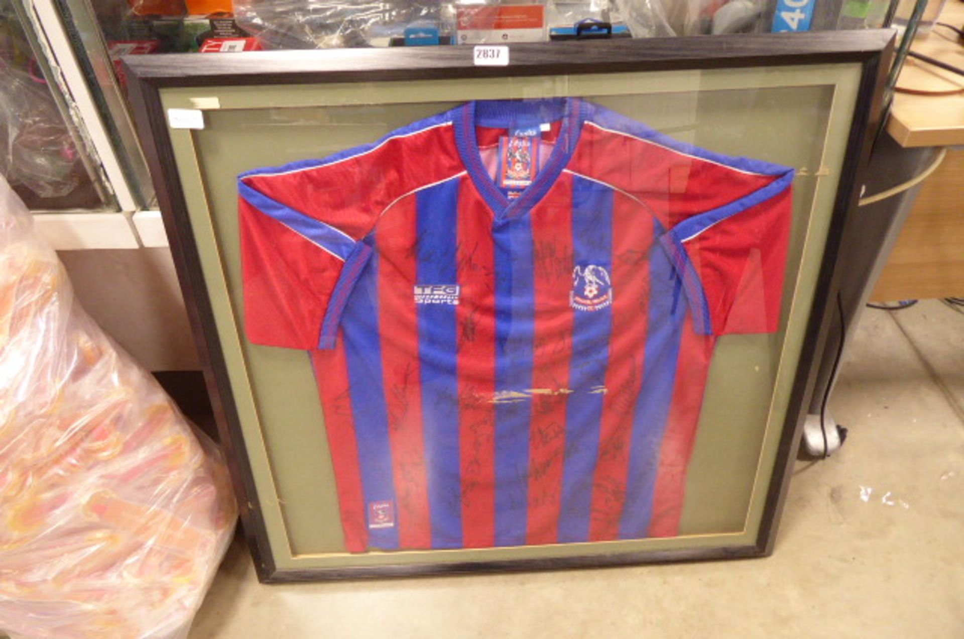 Framed and glazed Crystal Palace home shirt 1999-2000 season with signatures (unverified)